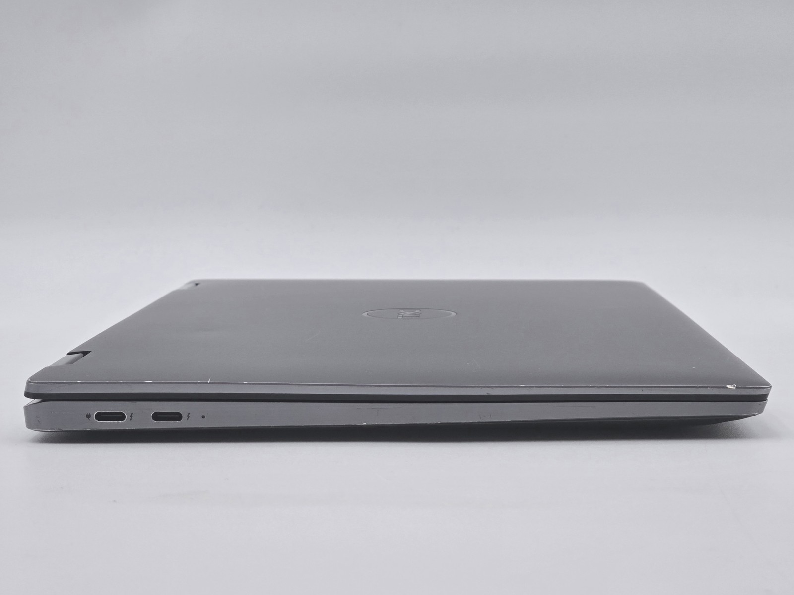 Dell Latitude 9440 2-in-1 14″ Touch I7-1365U 256GB 16GB W11P Backlit FPR *READ*