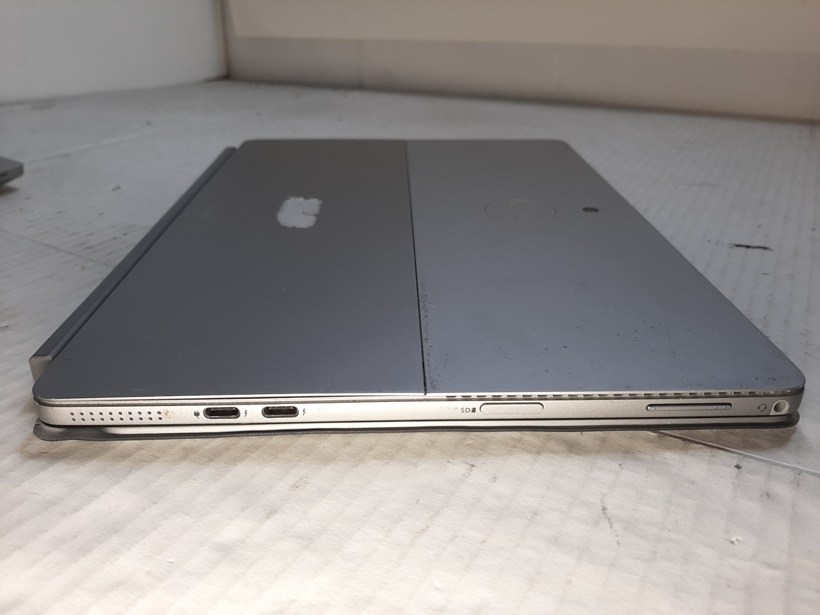 Dell Latitude 7210 2in1 12.3″ i5-10310U 1.7GHz 8GB RAM NO SSD/OS #97
