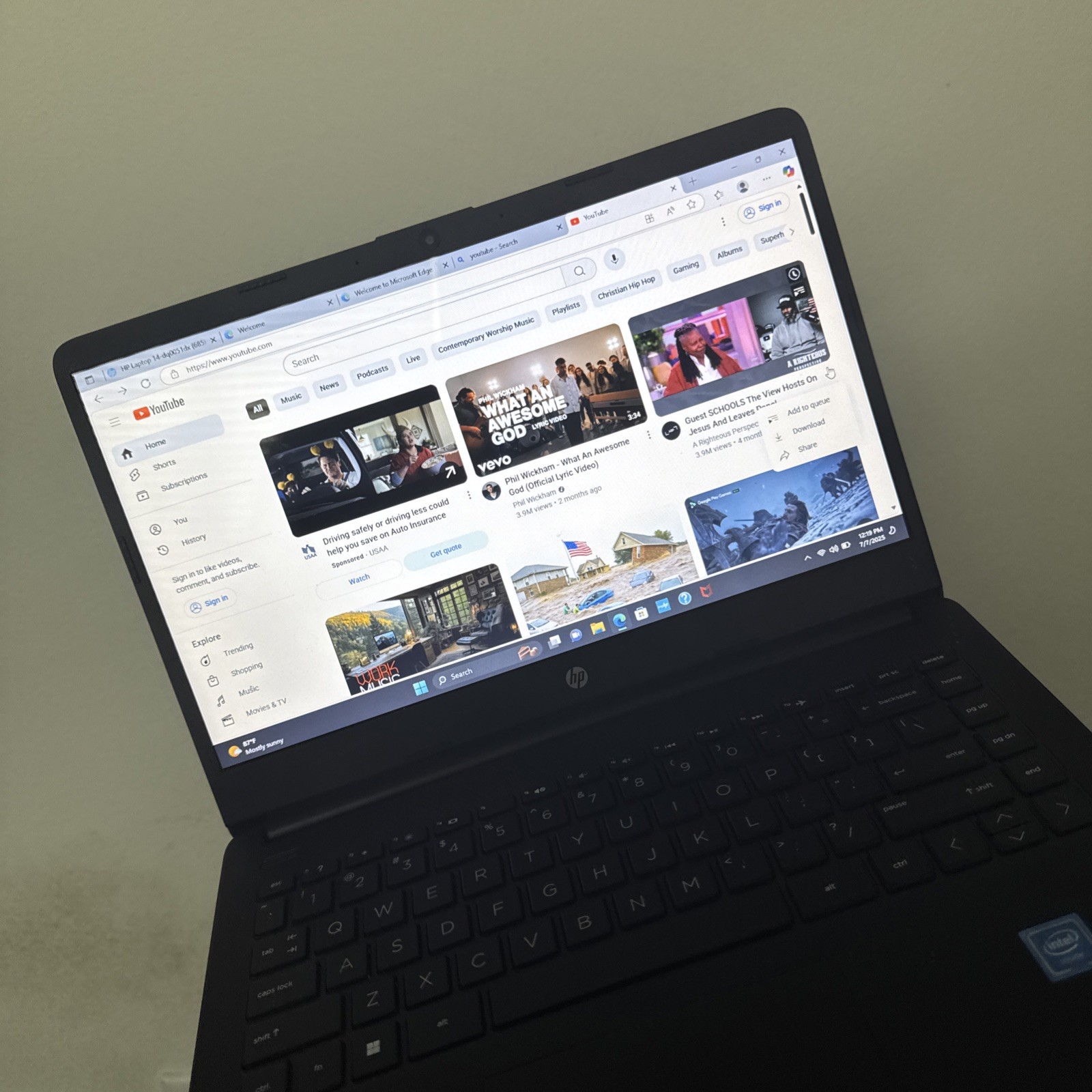 HP Laptop 14-DQ0020NR 14-inch Intel Celeron N4020, 64GB, Black