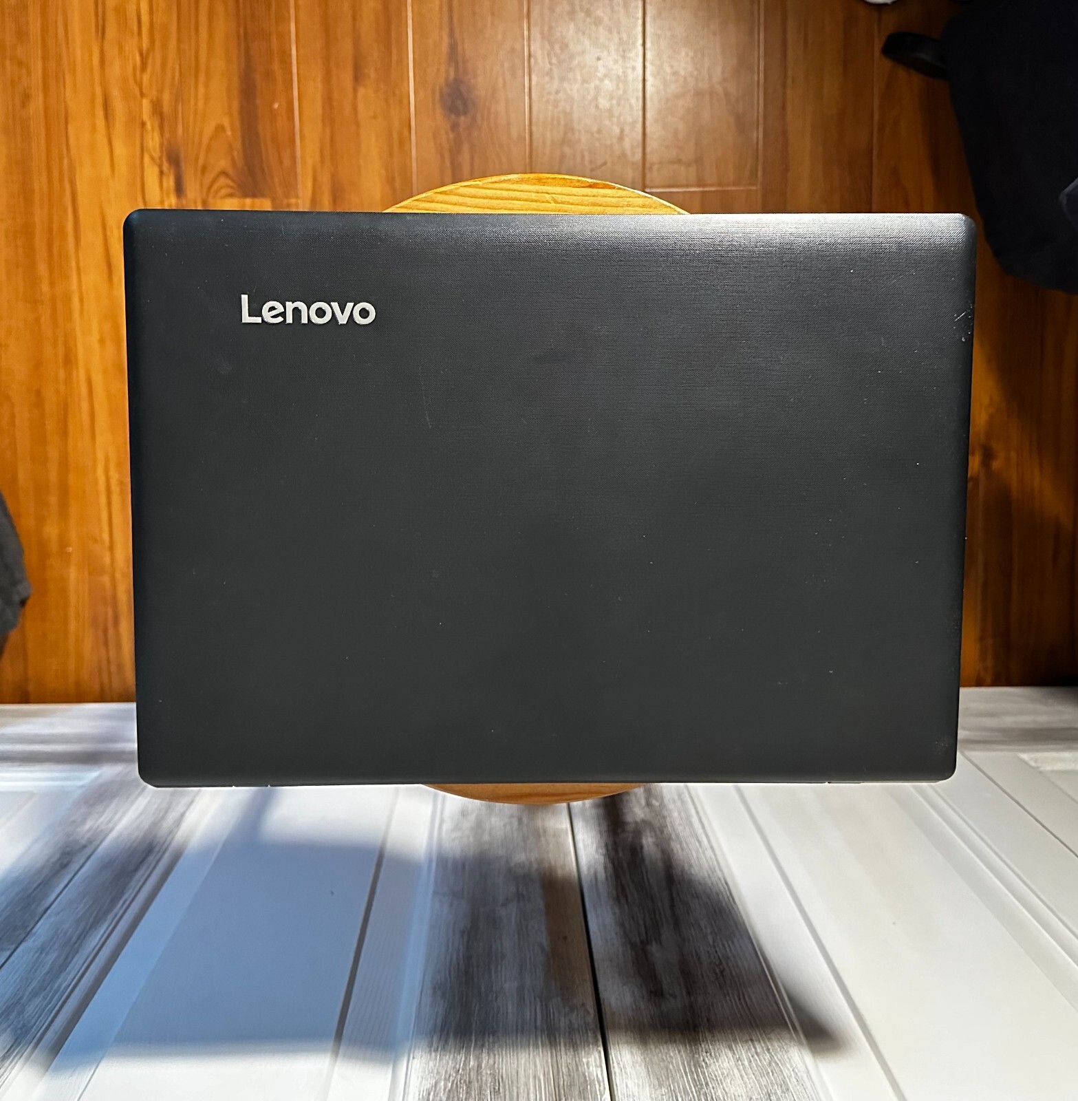 Lenovo IdeaPad 110-15ACL 15.6″ (500GB, AMD A6 Quad-Core, 2.00GHz, 4GB) Notebook