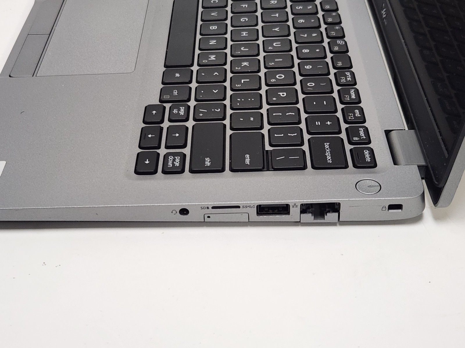 Dell Latitude 5310 13.3″ Touchscreen i5-10310U 1.6GHz 8GB RAM 256GB SSD W11P