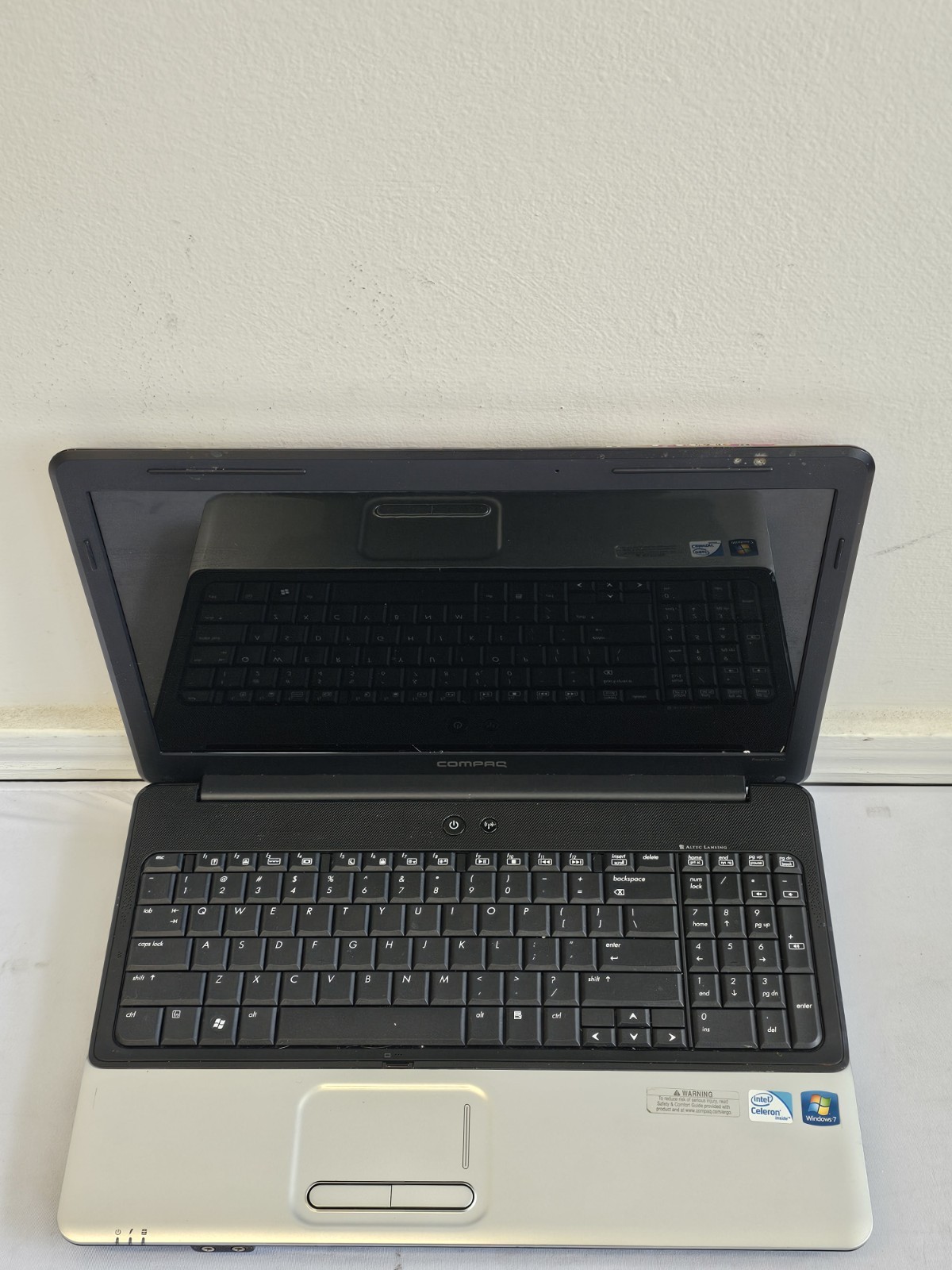 Compaq Presario CQ60 Laptop – Intel Celeron 900 – 2GB RAM – Parts/Repair – READ