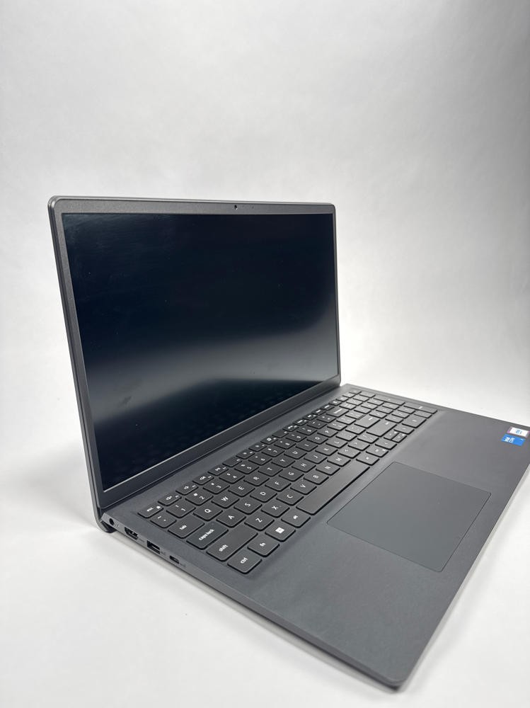 Dell 15 DC15250 15.6in FHD 120Hz Core 3 100U 8GB 512GB Laptop Black