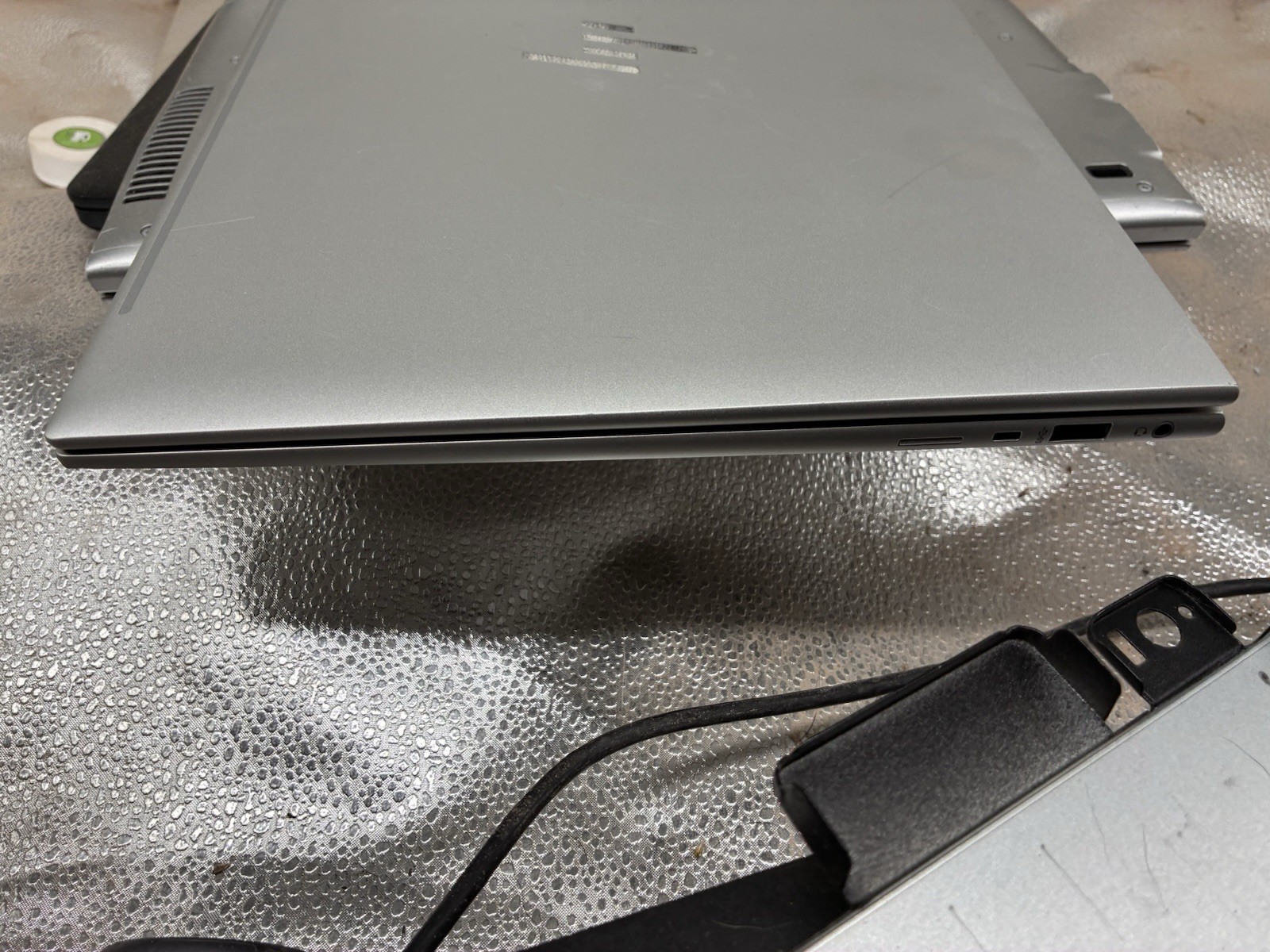 HP EliteBook 860 16 inch G9 Notebook PC i5-1235U 16GB RAM 256GB SSD Wins 11