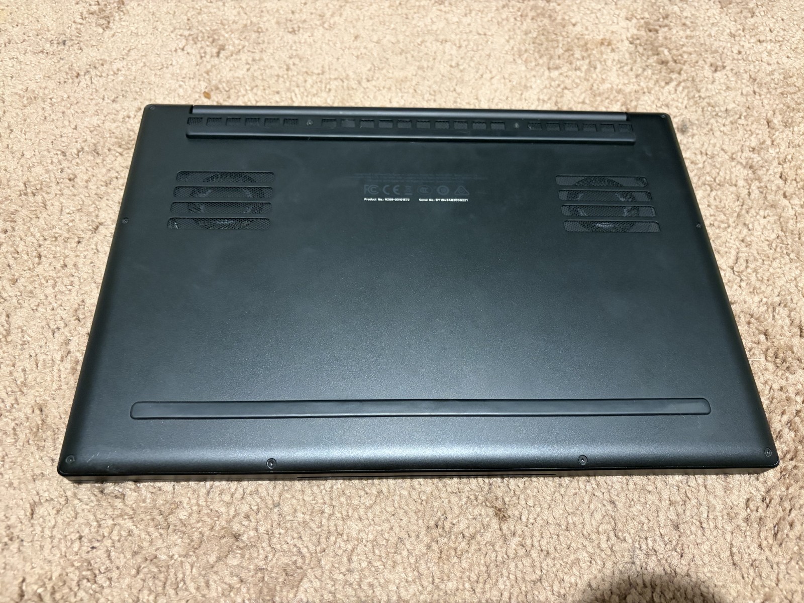 Razer Blade Stealth 13″ RZ09-310 i7-1065G7 16GB 256GB 13.3″ FHD GeForce GTX 1650