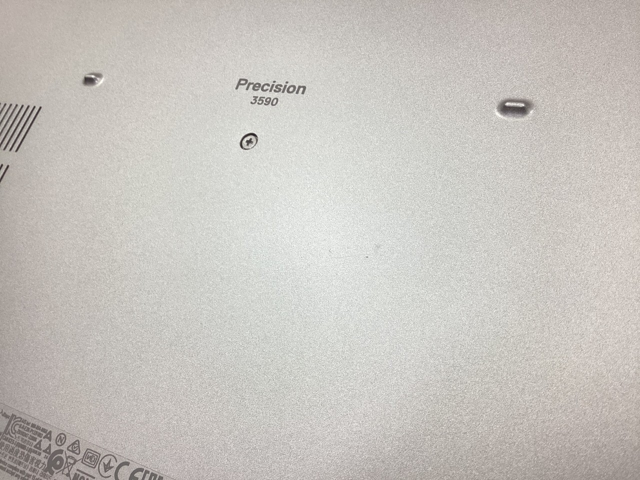 Dell Precision 3590 15.6″ FHD Ultra 7-155H 16GB 512GB RTX 500 Ada W11P