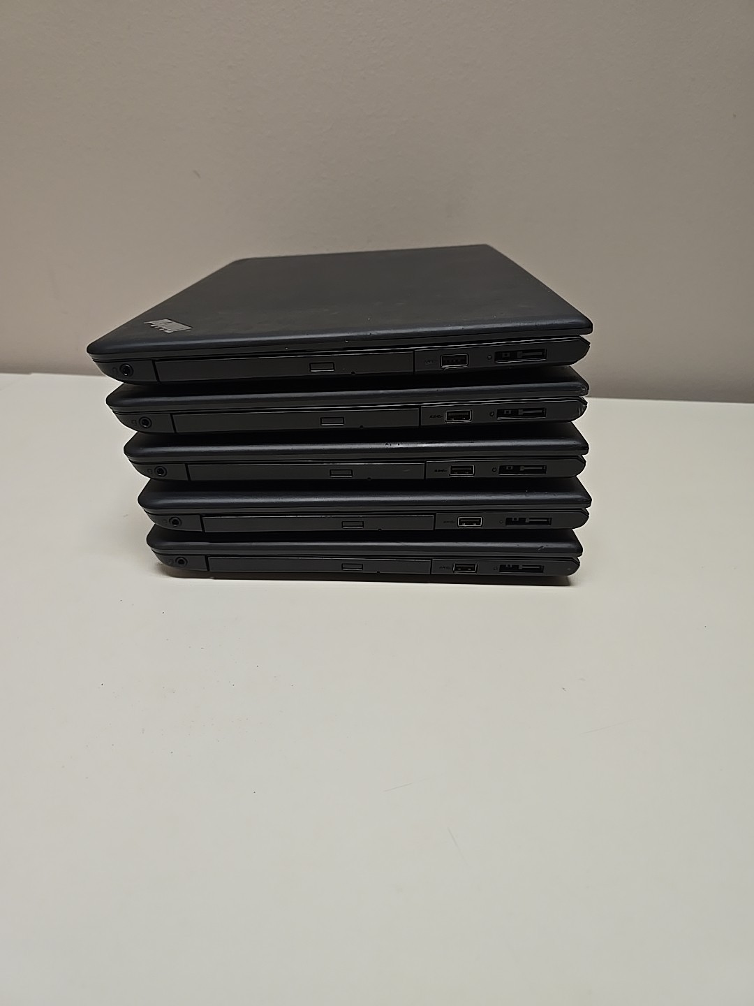 Great! Lenovo ThinkPad E560 | i5-6th Gen 8GB RAM | Optical Drive Working Battery