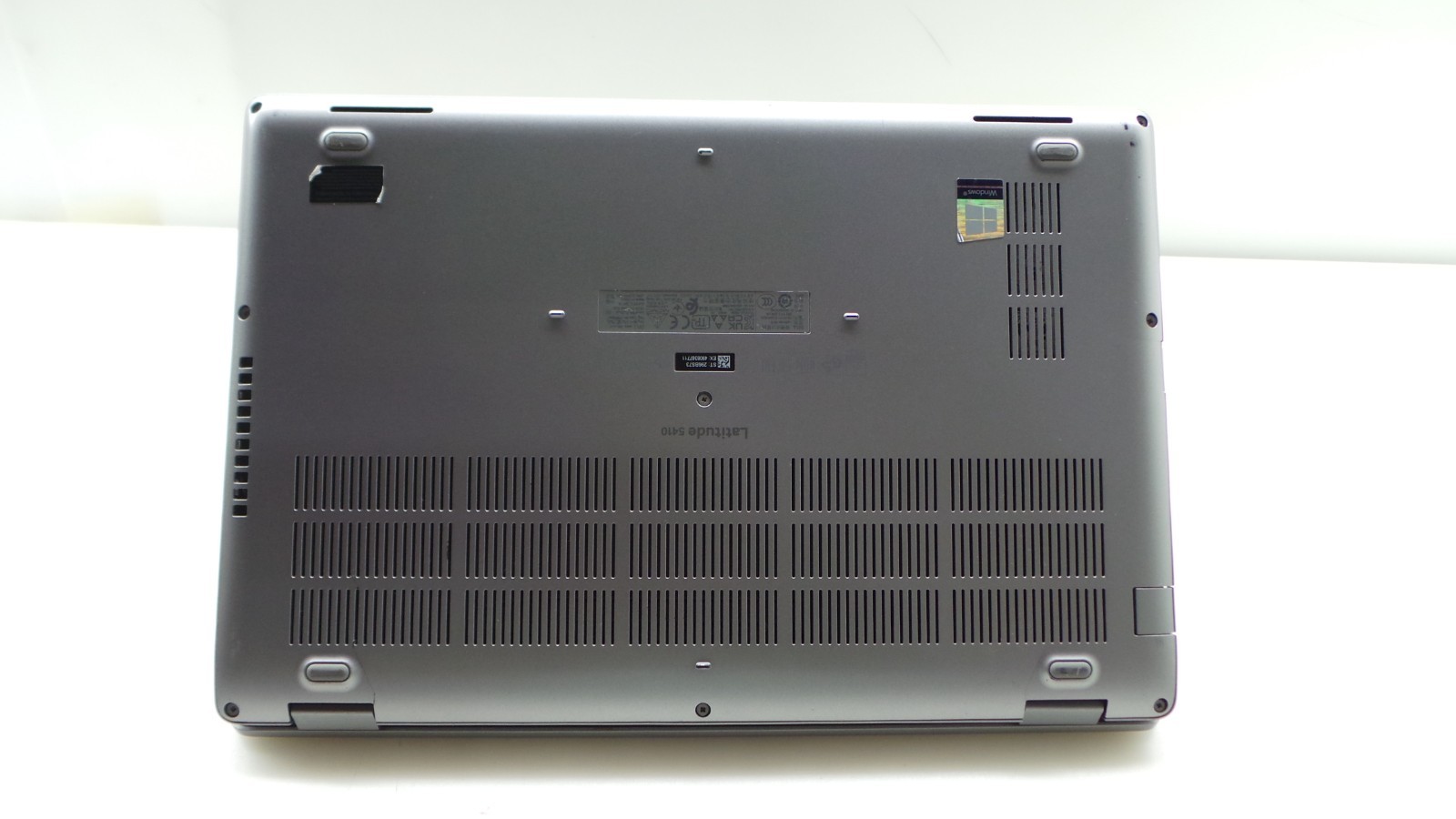 Dell Latitude 5410 | 14″ | i5-10310U 1.70GHz | 16GB RAM 256GB NVMe | WIN 11 PRO