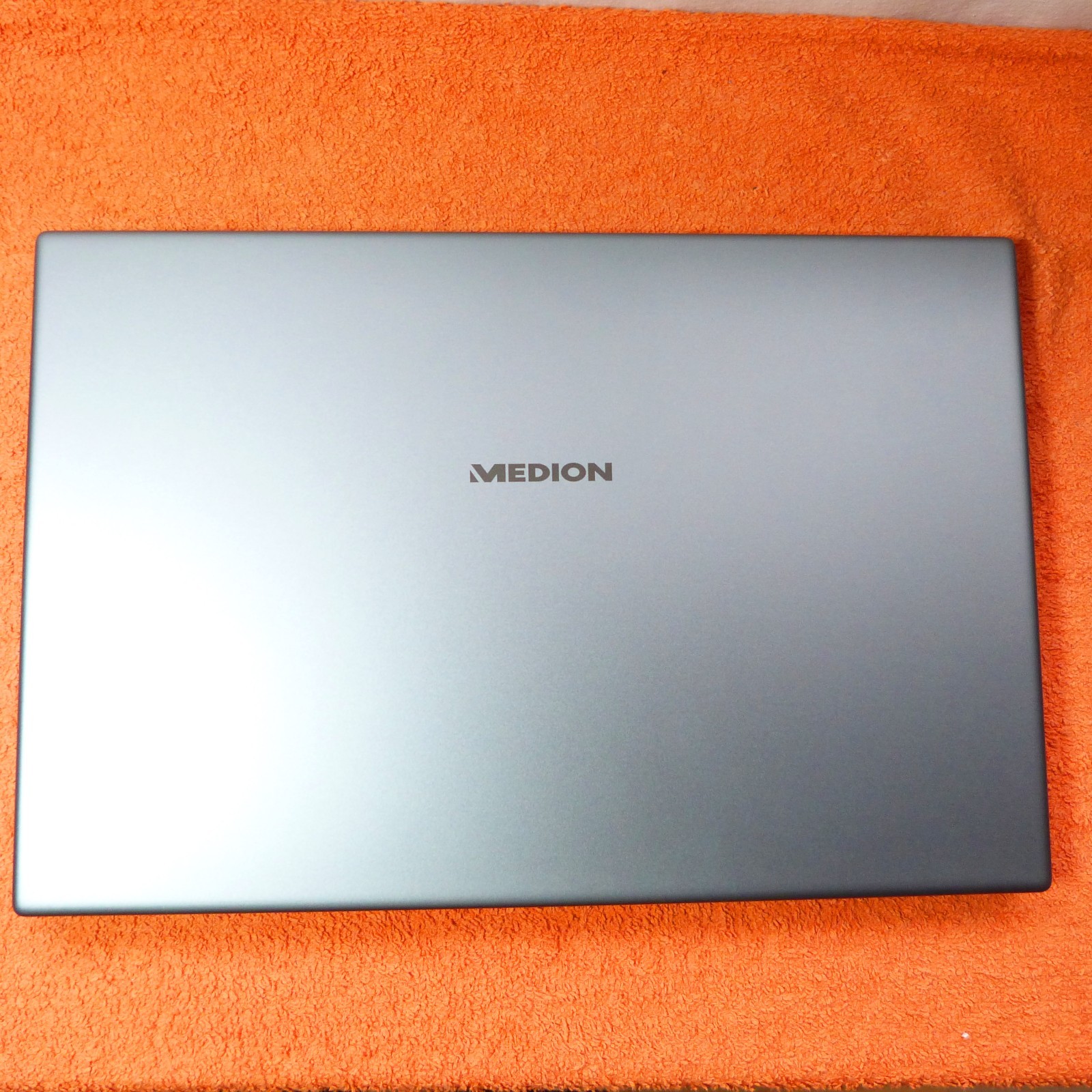 Medion E15301 15″ FULLHD SLIM Ultrabook l SSD Windows 11 PRO l AMD RYZEN 7