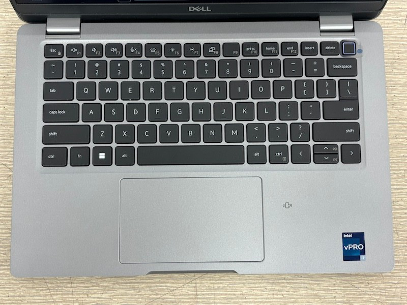 Dell Latitude 5330 FHD Intel i7-1265U 16GB RAM 256GB SSD Windows 11 Pro Laptop