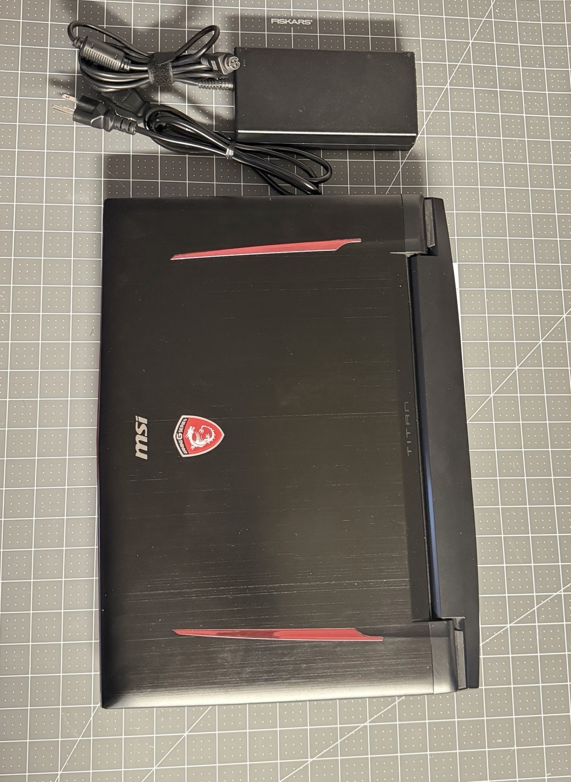 MSI 17.3 GT73 Titan i7-6820HK | 64GB | 1TB SSD + 4TB SSD | NVIDIA GTX 1080 8GB