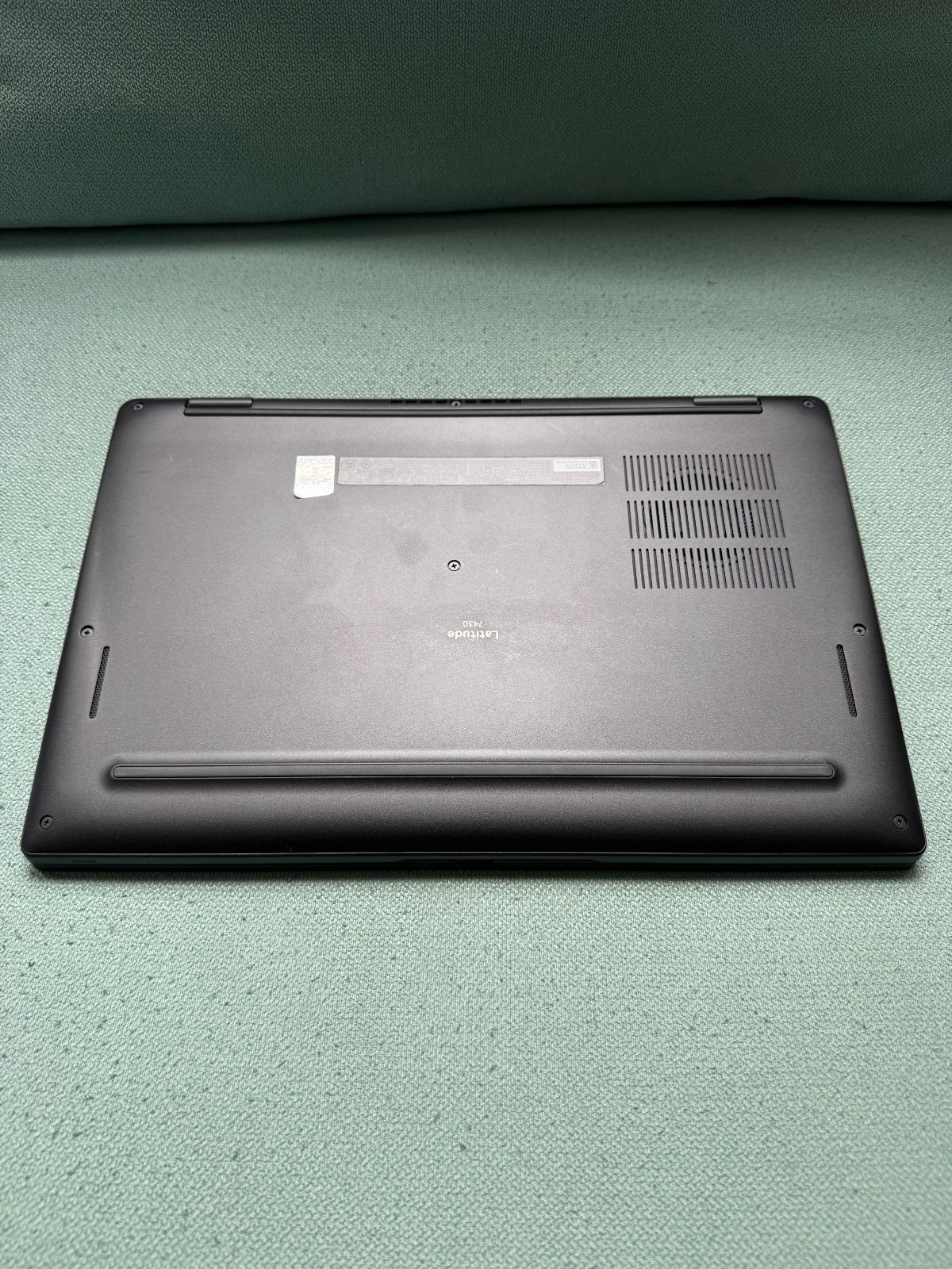 Dell Latitude 7430 14″ Intel i5 12th Gen, 16GB / 256GB, Windows 11 Pro