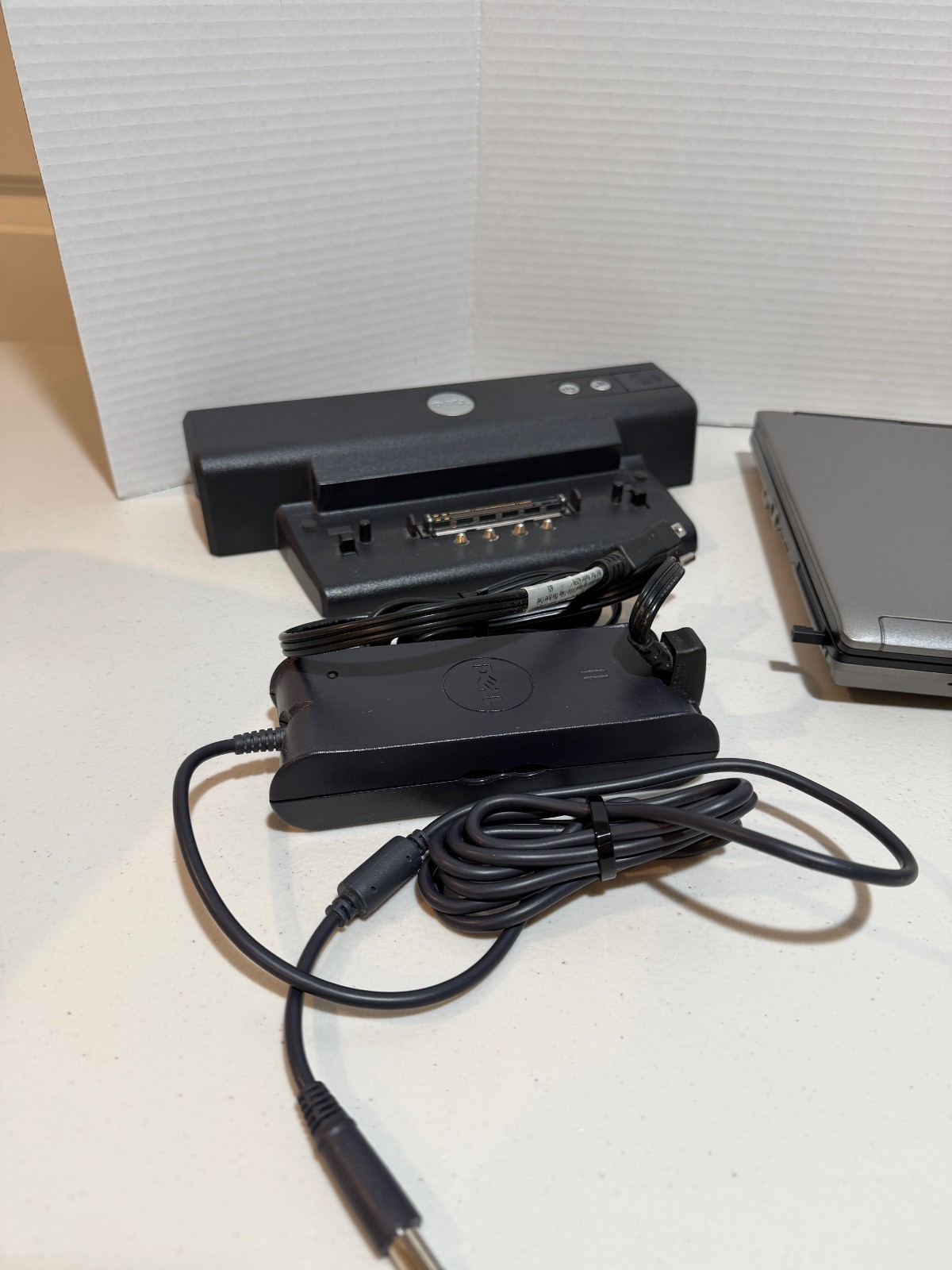 Dell D620 Laptop | Win XP Pro | 500GB SSD | 4GB RAM | Docking Station | WiFi