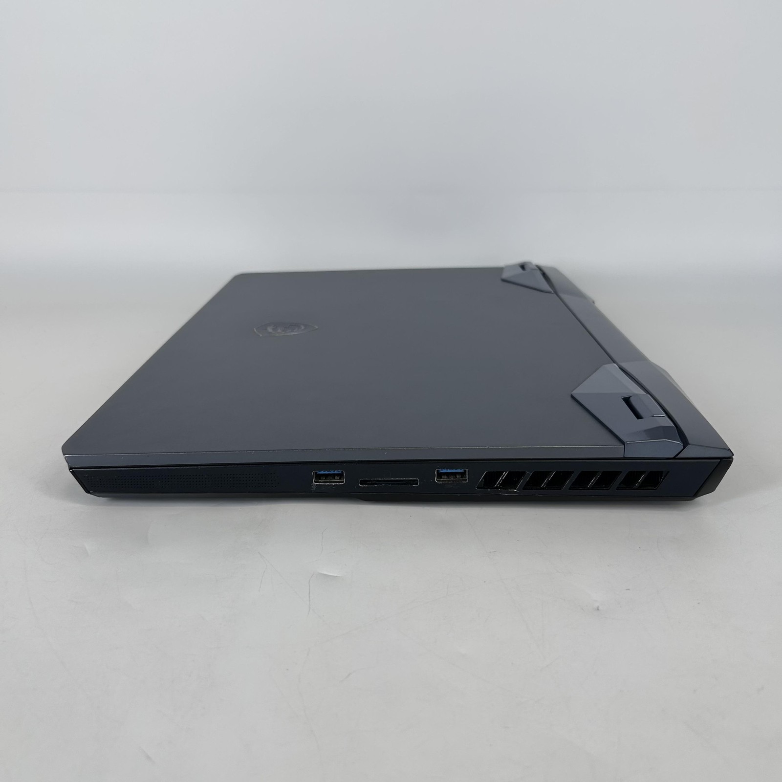 MSI Raider GE76 17.3 144Hz FHD 2.7 GHz i7-12700H 16GB 1TB/512GB RTX 3080 Good