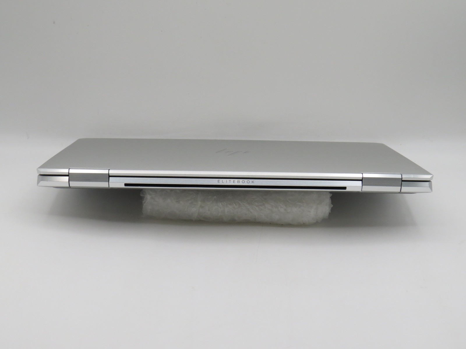 HP EliteBook x360 1040 G8 i7-1165G7 16GB DDR4 256GB m2 13.3″ Touch Win 11 Pro