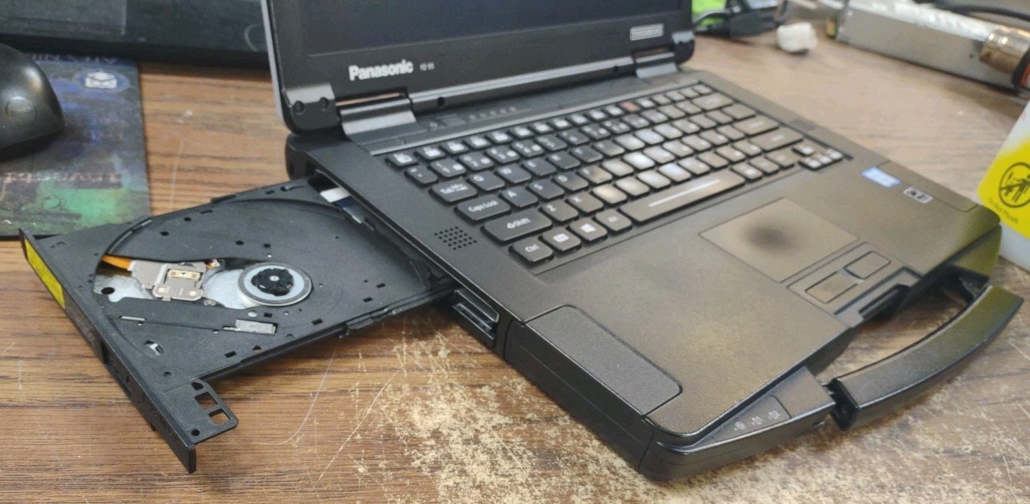 Panasonic ToughBook FZ-55 W/ i5-8365U, 512GB SSD, 16GB RAM. NON TOUCH