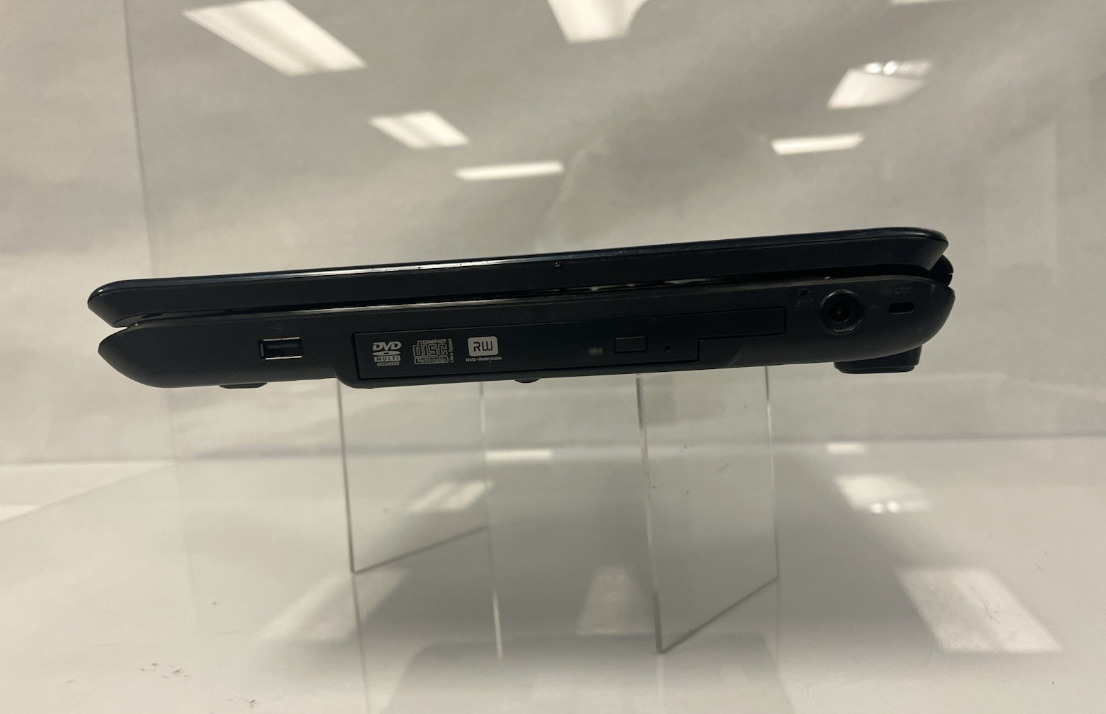 Toshiba Satellite L305-S5955 Intel Celeron CPU 900 2.20GHz 2GB Ram 160GB HDD