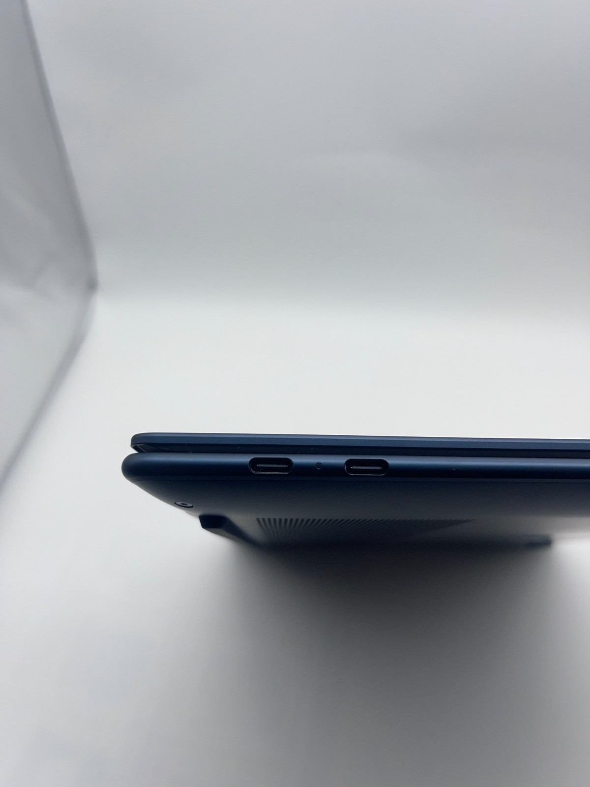 Lenovo Yoga Slim 7x Copilot+ PC 14.5″ OLED Snapdragon X Elite 16GB 512GB