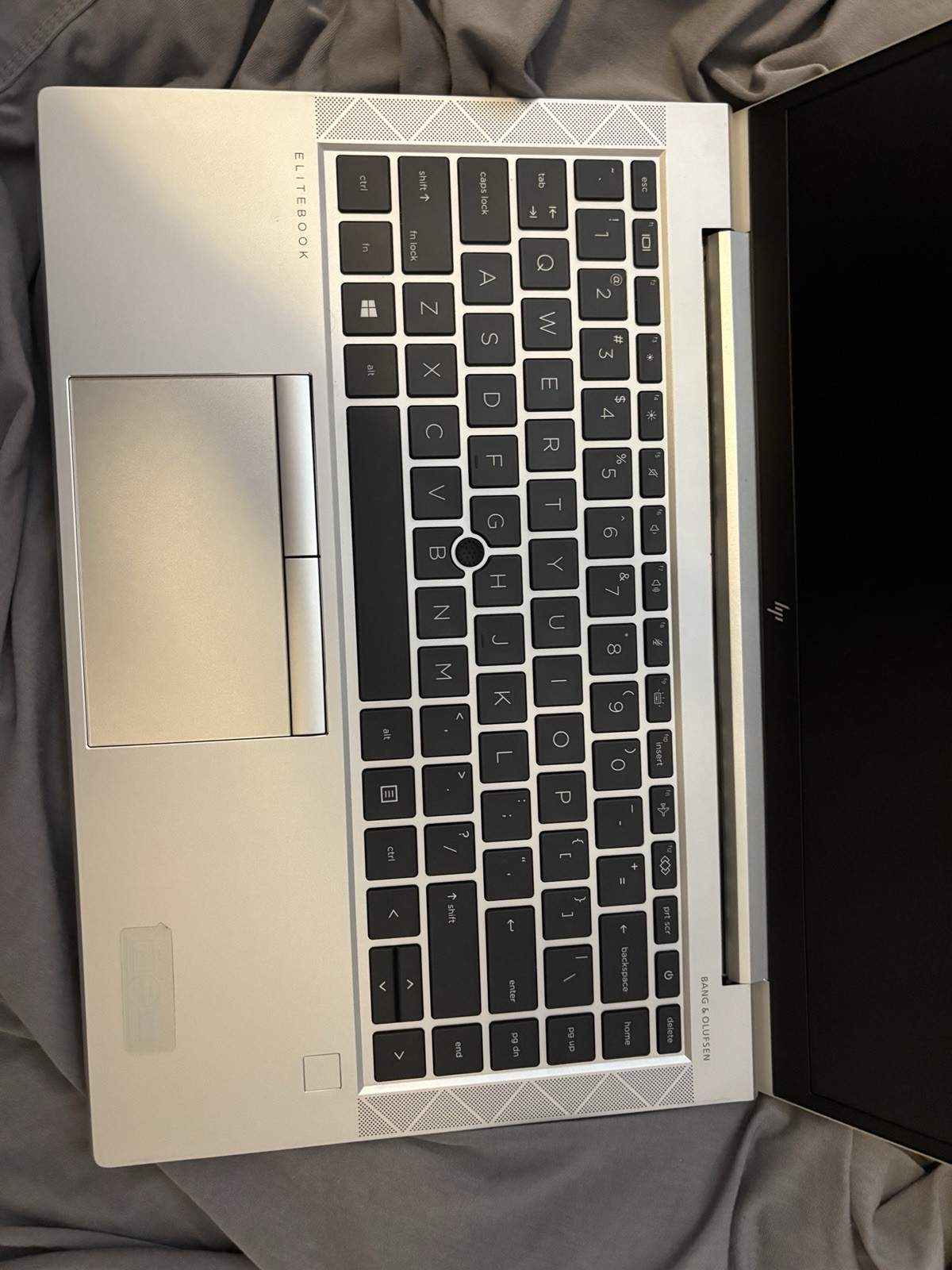 HP EliteBook 845 G7 14″ FHD Ryzen 5 PRO 4650U 32GB 1TB PCIe SSD Cam FPR Win11Pro