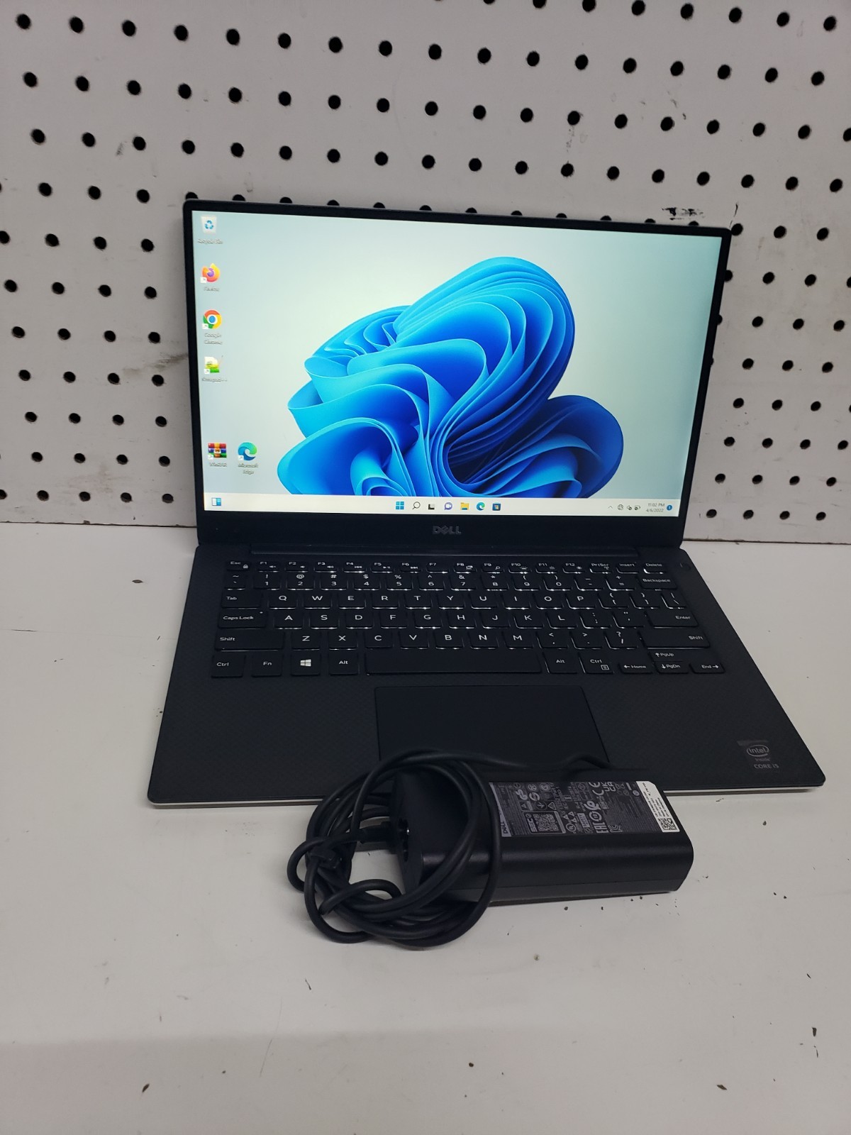 Dell XPS 13 9343 13″ 2.20GHz Intel Core i5-5200U 8GB RAM 512GB SSD Windows 11