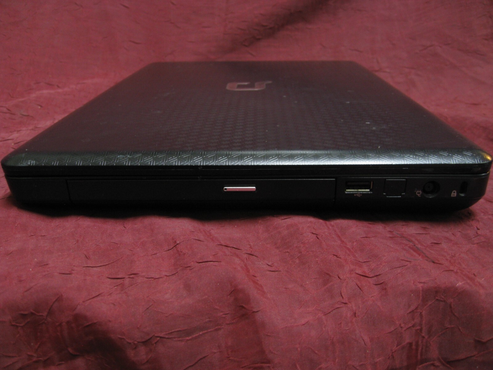 HP Compaq Presario CQ62 Laptop Celeron 900 @2.2GHz 2GB RAM – NO HD – NO OS