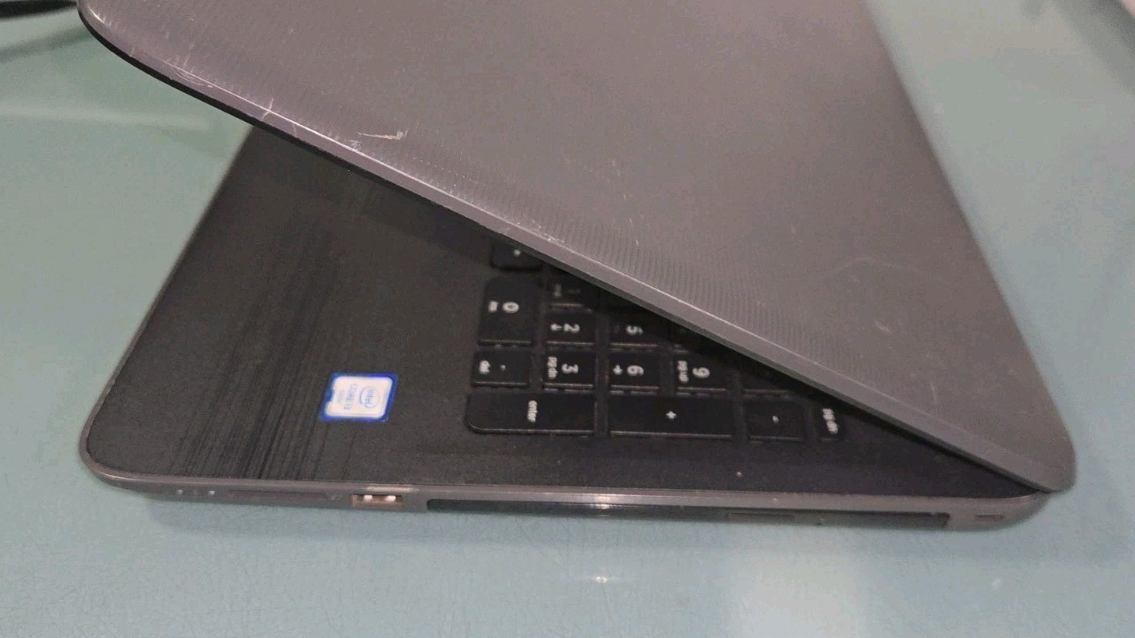 HP Laptop 250 G6 Laptop,Intel Core i3-6006u@2.0ghz,12GB RAM 750GB Hdd WIN 10 Pro