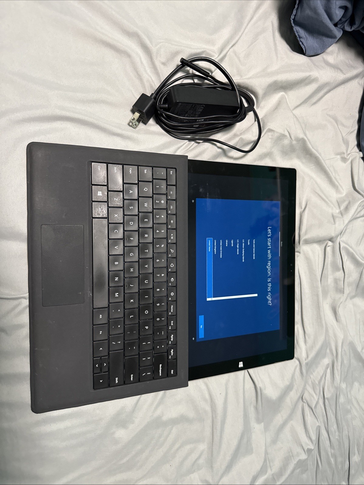 Microsoft Surface Pro 3 1631 12in Laptop Intel Core i7-4650U 1.9GHz 256GB 8GB