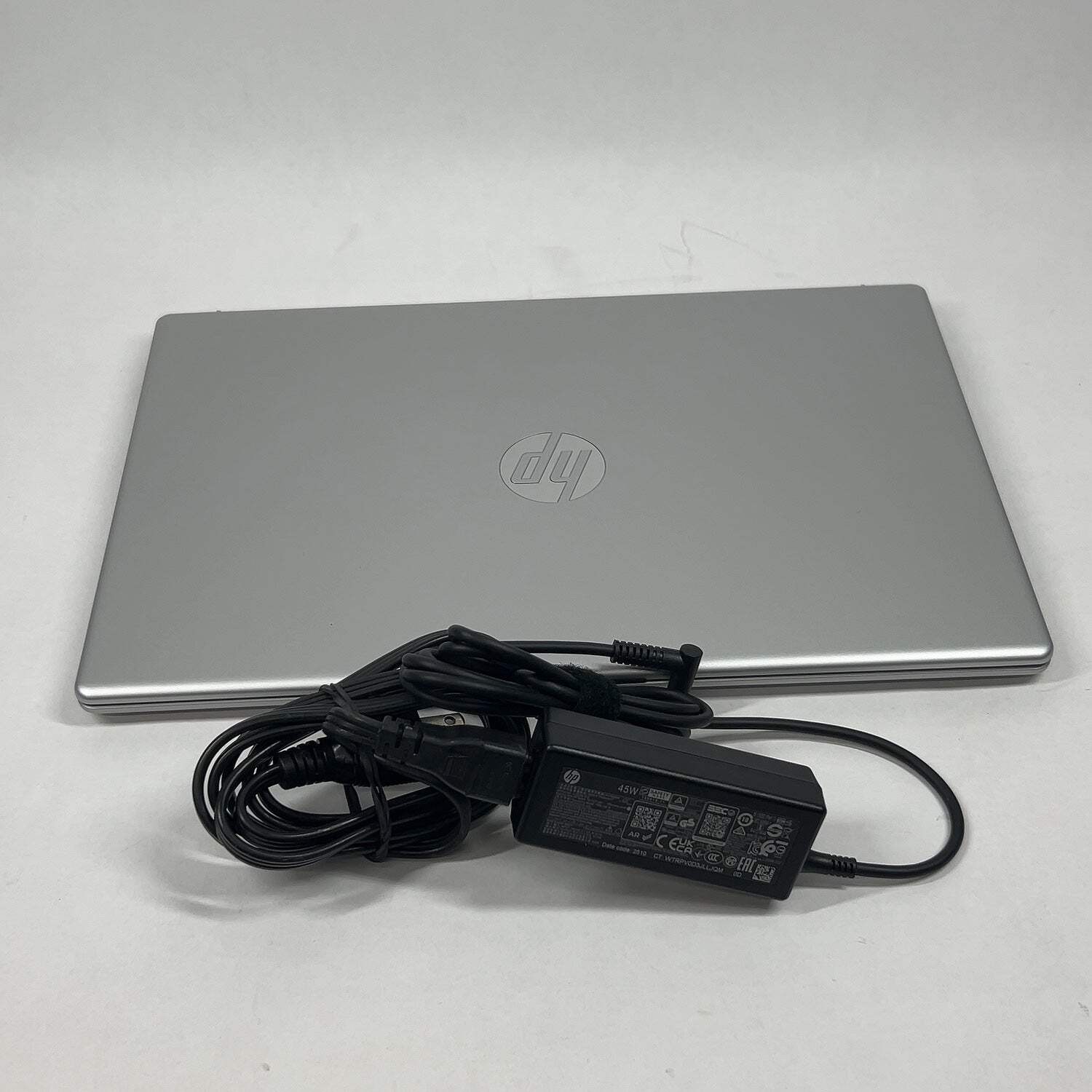 HP Laptop 15-FC0XXX 15.6″ Ryzen 3 7320U 2.4GHz 8GB RAM 256GB SSD
