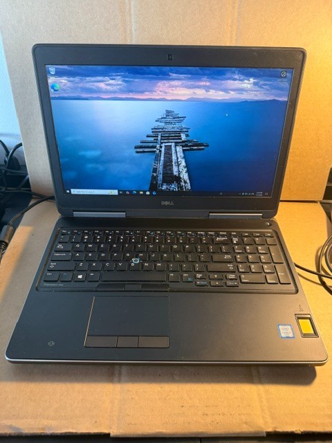 Dell Precision 7520 i7-6820HQ 256GB SSD 16GB RAM (No Charger Included)