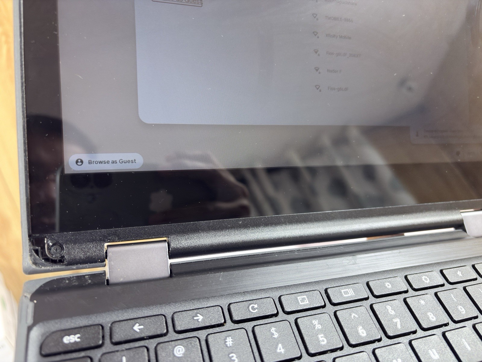 Lenovo 300e Chromebook (32GB SSD, Intel Celeron N4000, 2.60GHz, 4GB RAM) Laptop
