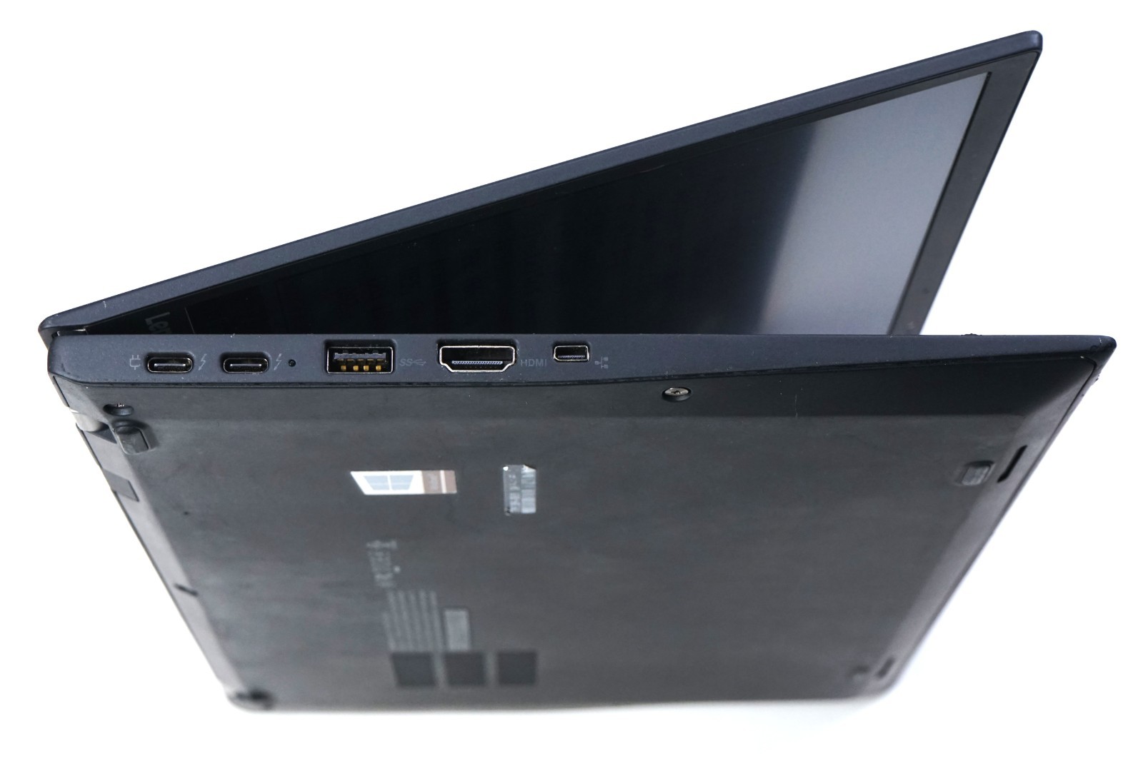 Lenovo ThinkPad X1 Carbon 5th Gen 14″ FHD Intel Core i7-7600U 16GB RAM (No SSD)