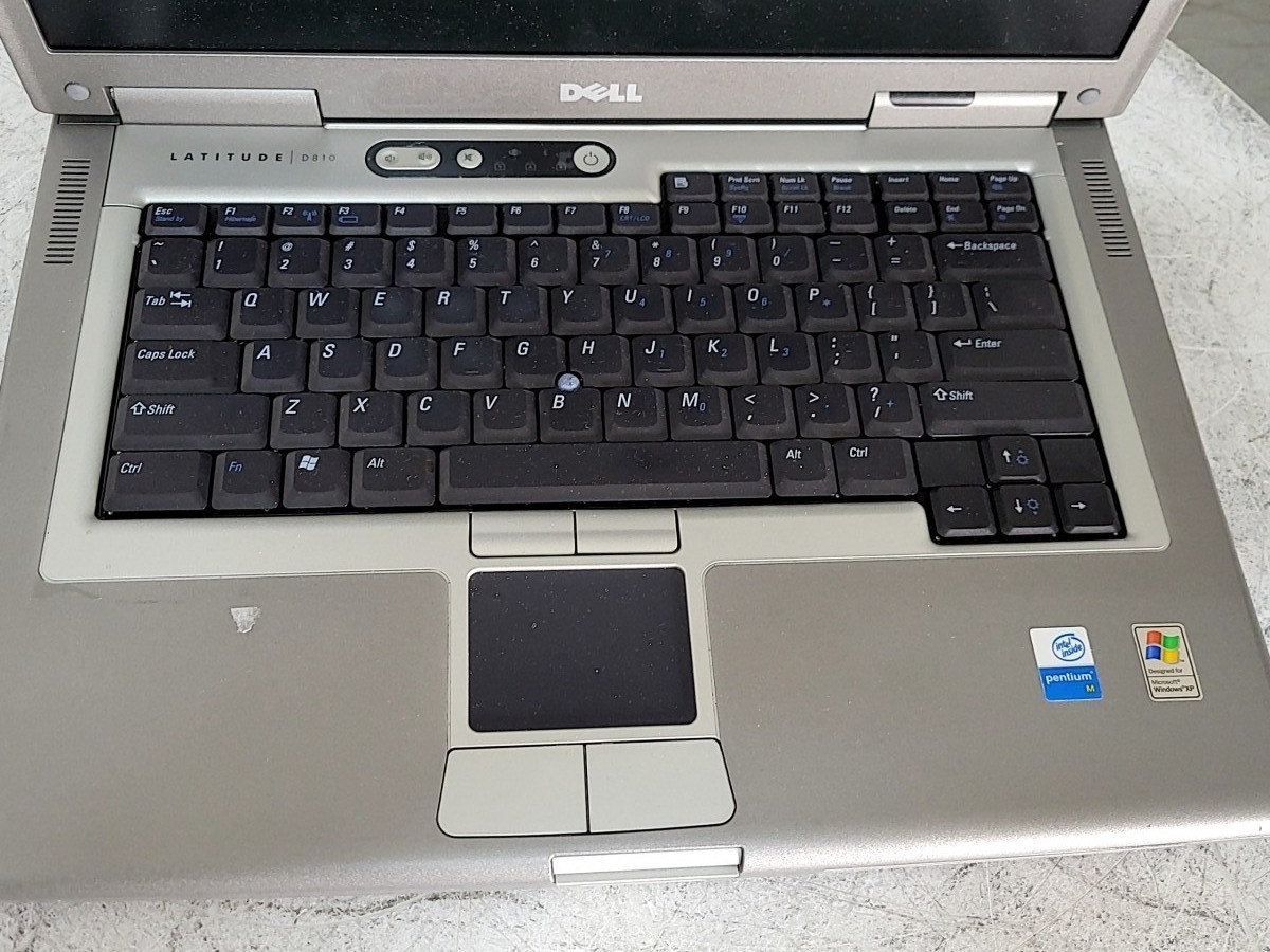 DELL LATITUDE D810 15.4″ Laptop Intel PENTIUM M 2GB SEE NOTES
