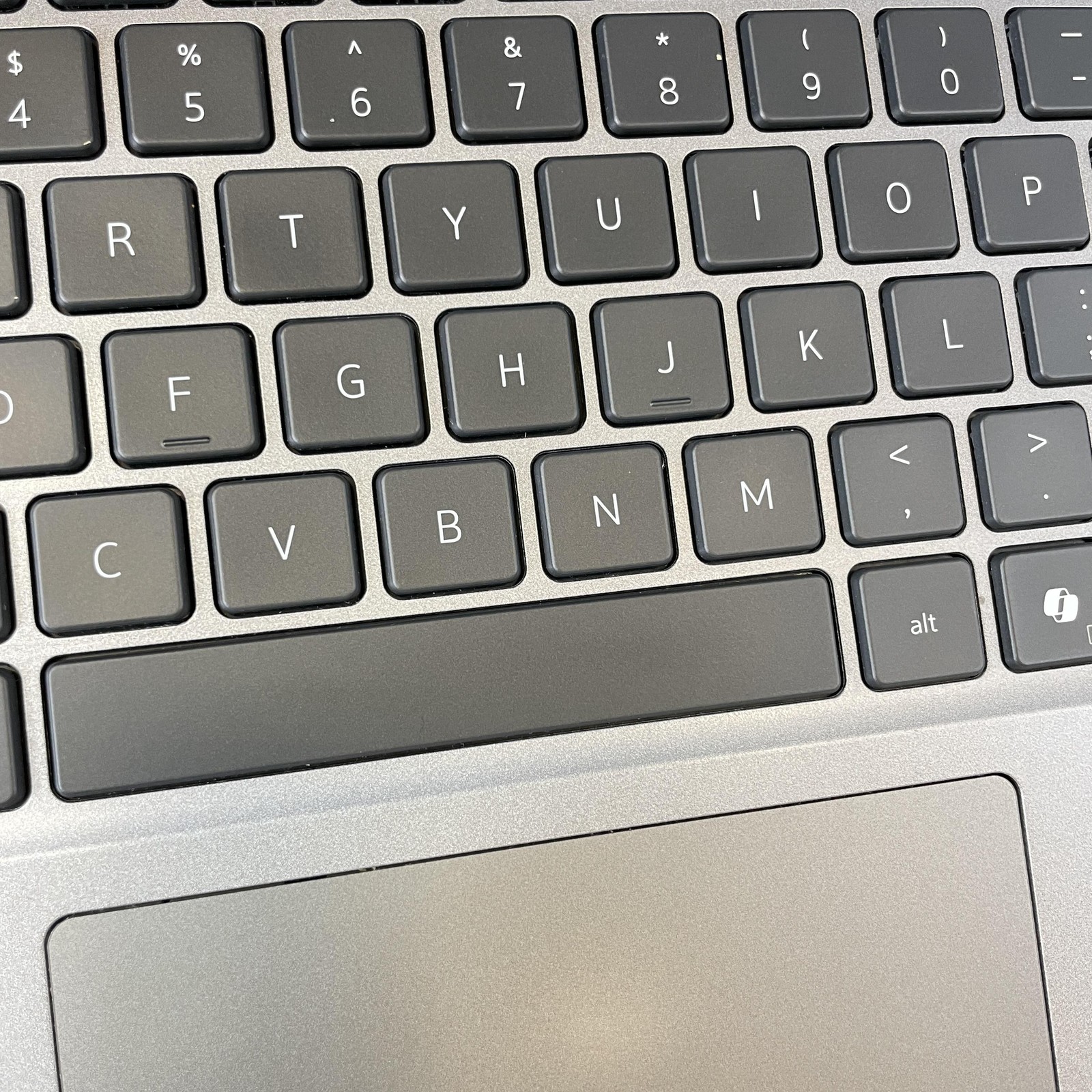 Dell Latitude 5450 14 Gray FHD TOUCH 3.8 GHz Ultra 7 165H 32GB 512GB SSD Good