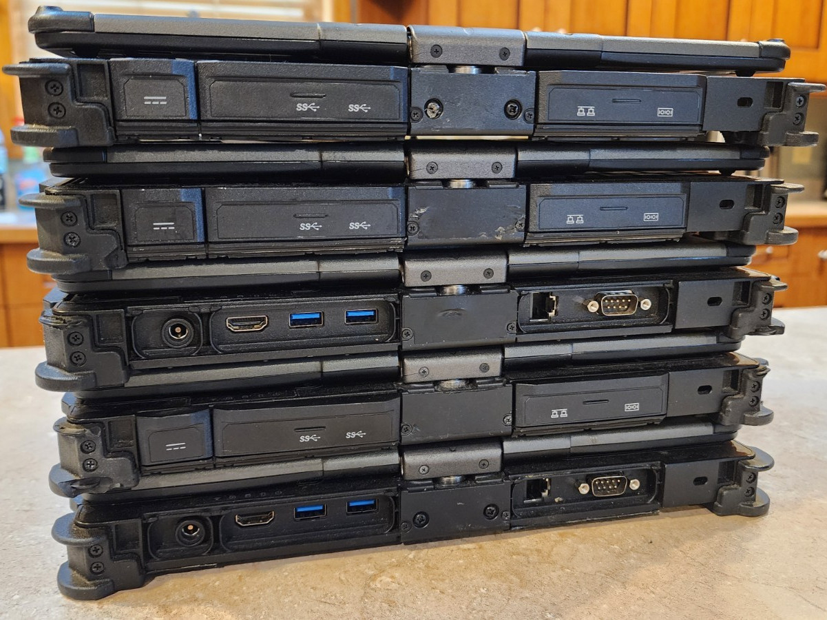 5x Lot 2-in-1 Getac V110 G2 11.6″ Touch Tablet PC i5-5200U 128GB SSD 8GB RAM