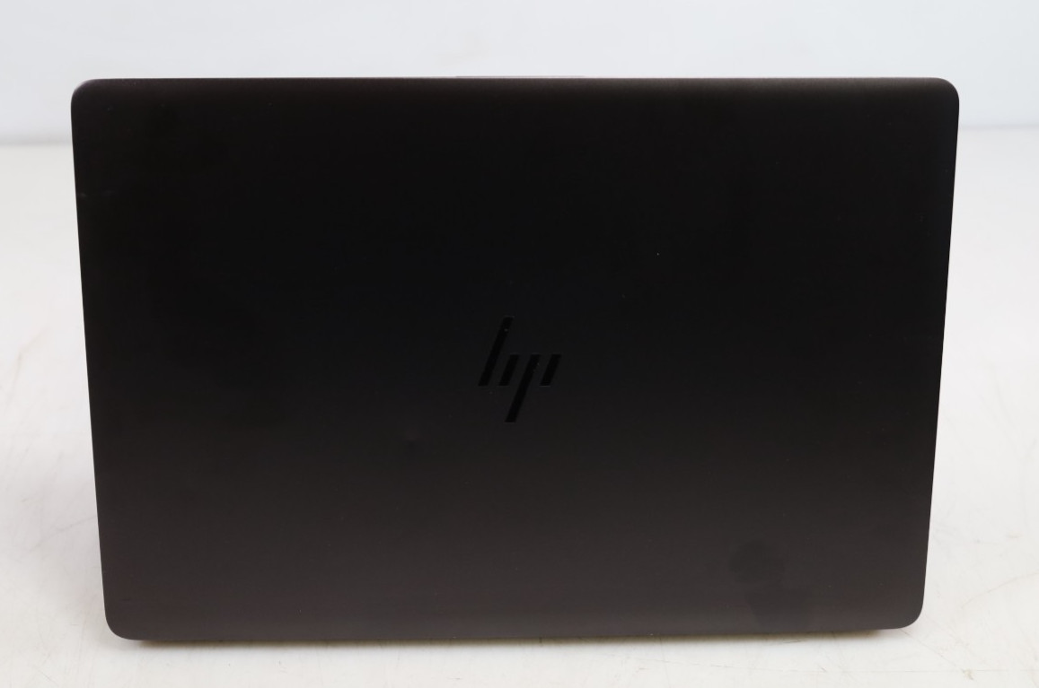 HP ZBook Studio G4 15.6″ Intel i7-7700HQ 8GB DDR4 256GB SSD No COA OS