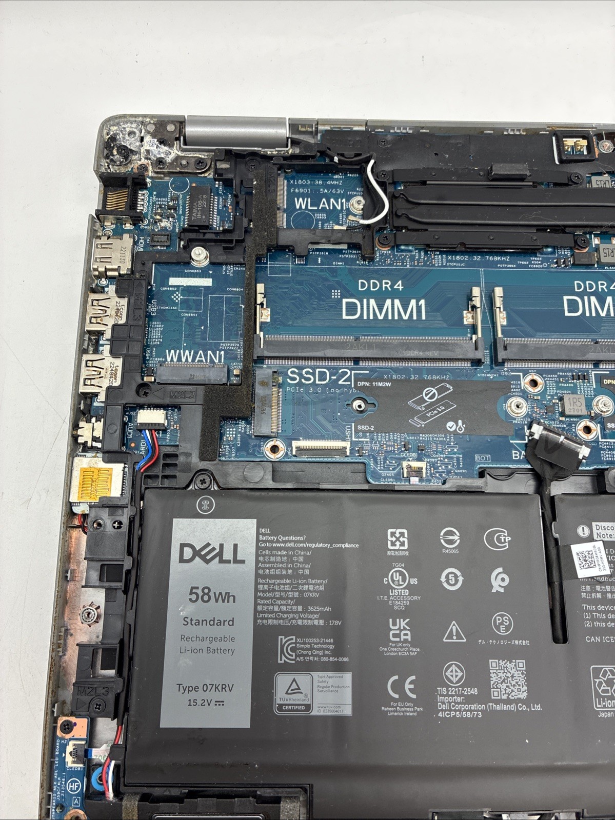 Dell Latitude 5530 i5-11th Gen NO RAM/SSD No Power For Parts SEE PICS (L61)