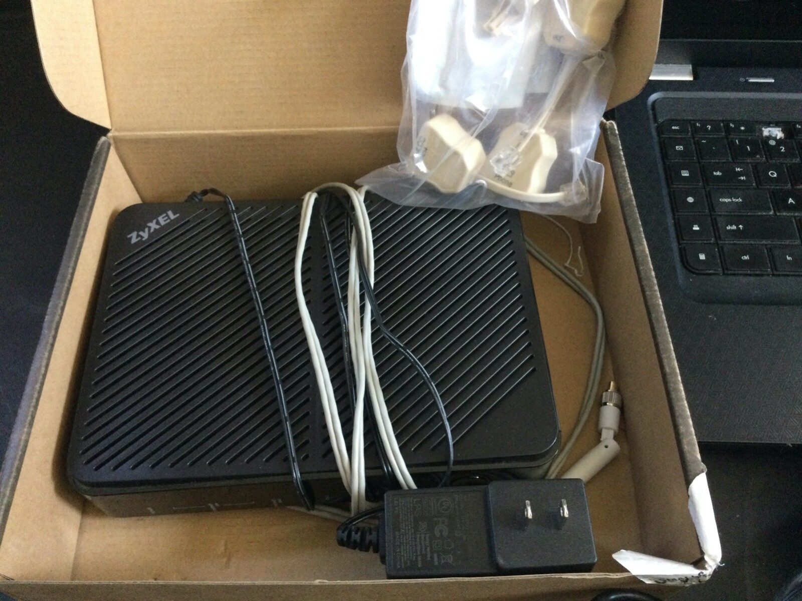 HP G56 Laptop 14 3/4″ with Charger , Speakers & MORE