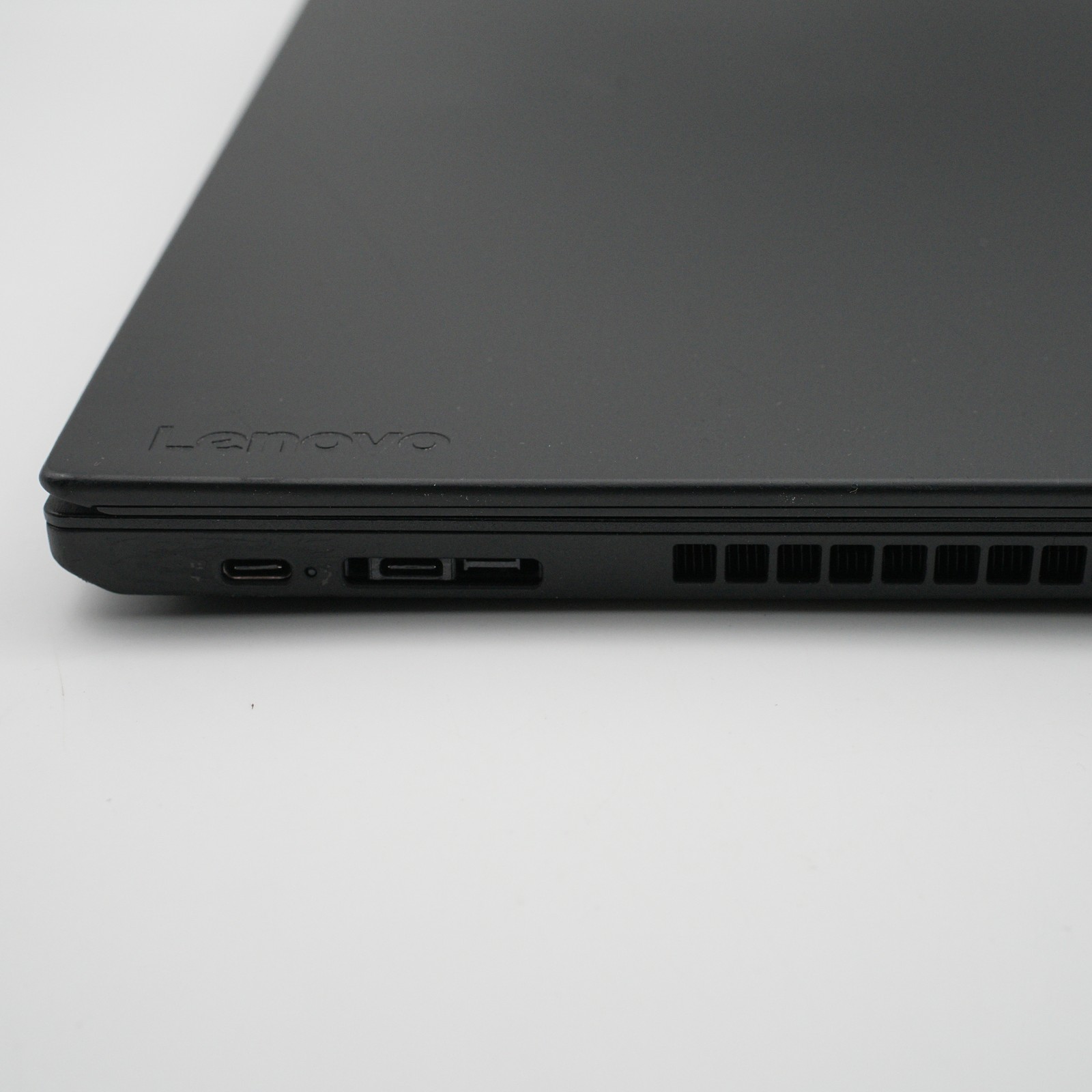 Lenovo ThinkPad T480 512GB 16GB RAM i7-8650U 14in Black (READ DESCRIPTION)