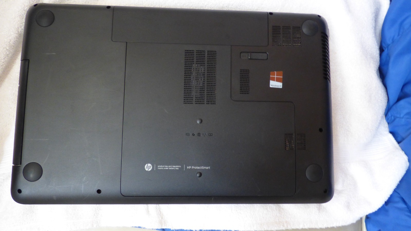 HP 17-e024nr 17″ Laptop -No Charger-