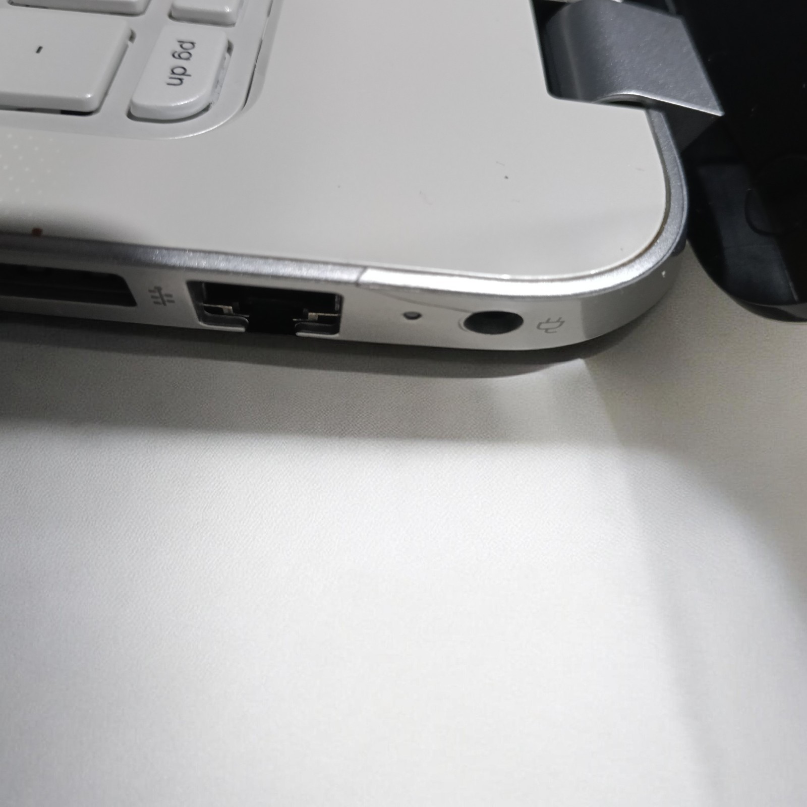 8+250GB | AMD A6 | ms office + win 11 | HP 15” AS IS