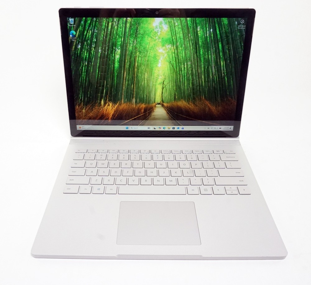 Microsoft Surface Book 2 13.5″ 1832 i7-8650U 1.9GHz 8GB RAM 256GB SSD GTX 1050
