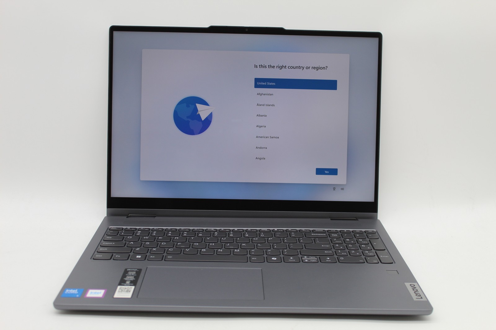 Lenovo IdeaPad 5 16″ Touch Intel Core 5 120U 1.4GHz 16GB 512GB SSD PC1744680