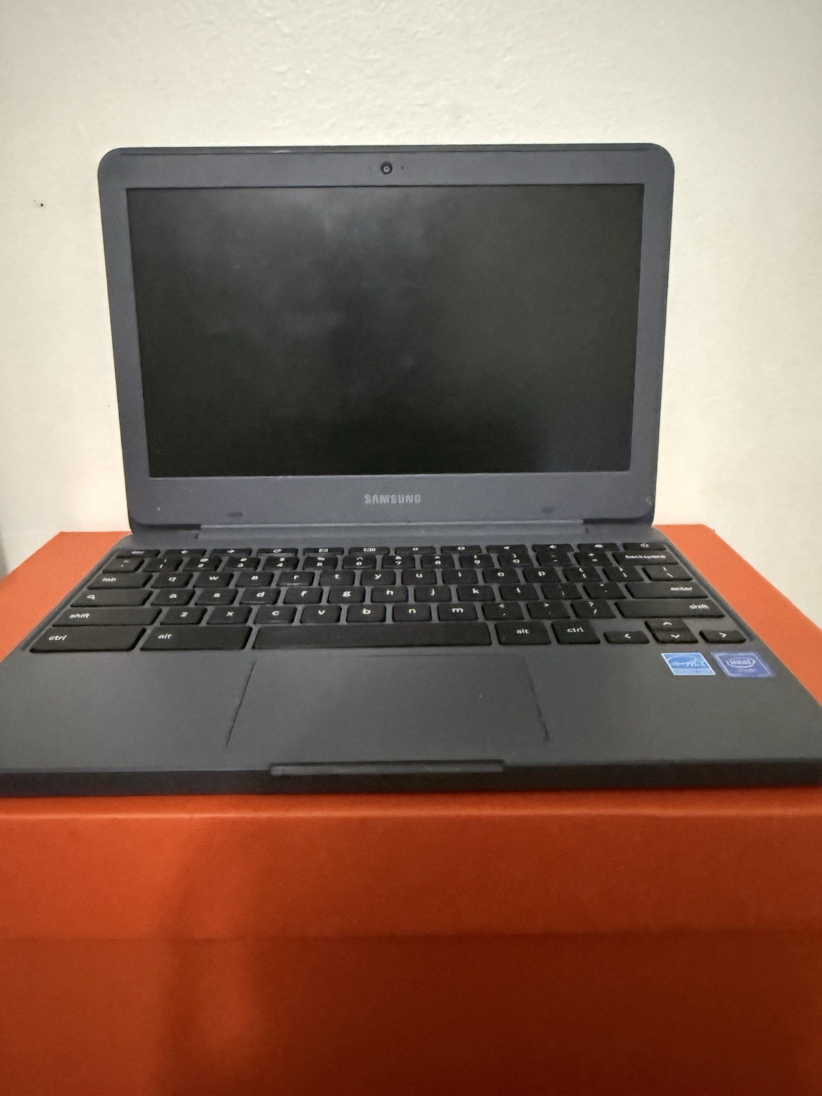 Samsung Chromebook 11.6in Intel Celeron 4GB 32GB eMMC Chrome OS Black