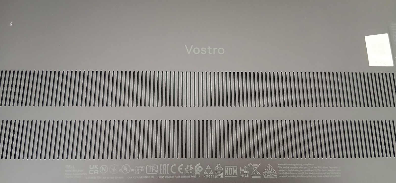 DELL VOSTRO 15 7510 i7-11800H RXT 3050 15.6″ FHD 8/512***READ