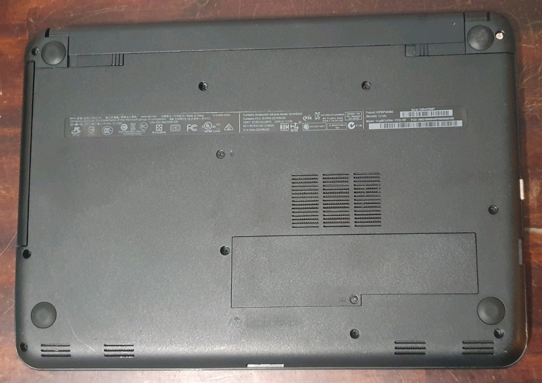HP Pavilion 15-g071lnr Laptop, Windows 10, AMD Radeon Quad-core, 500GB, 4GB RAM.