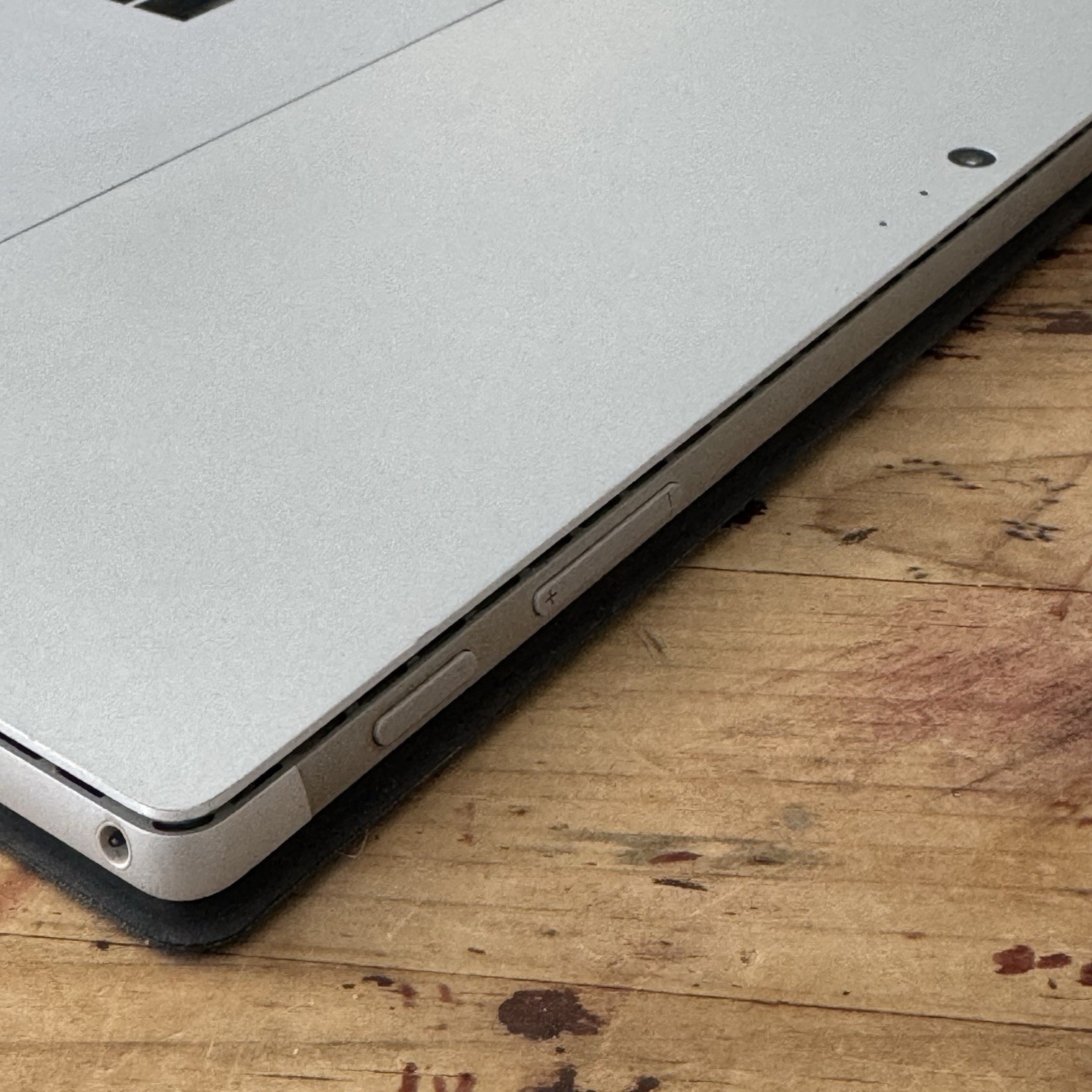 Microsoft Surface Pro 12.3 inch (256Gb, Intel Core i5-7300U @ 2.60GHz, 8GB RAM)