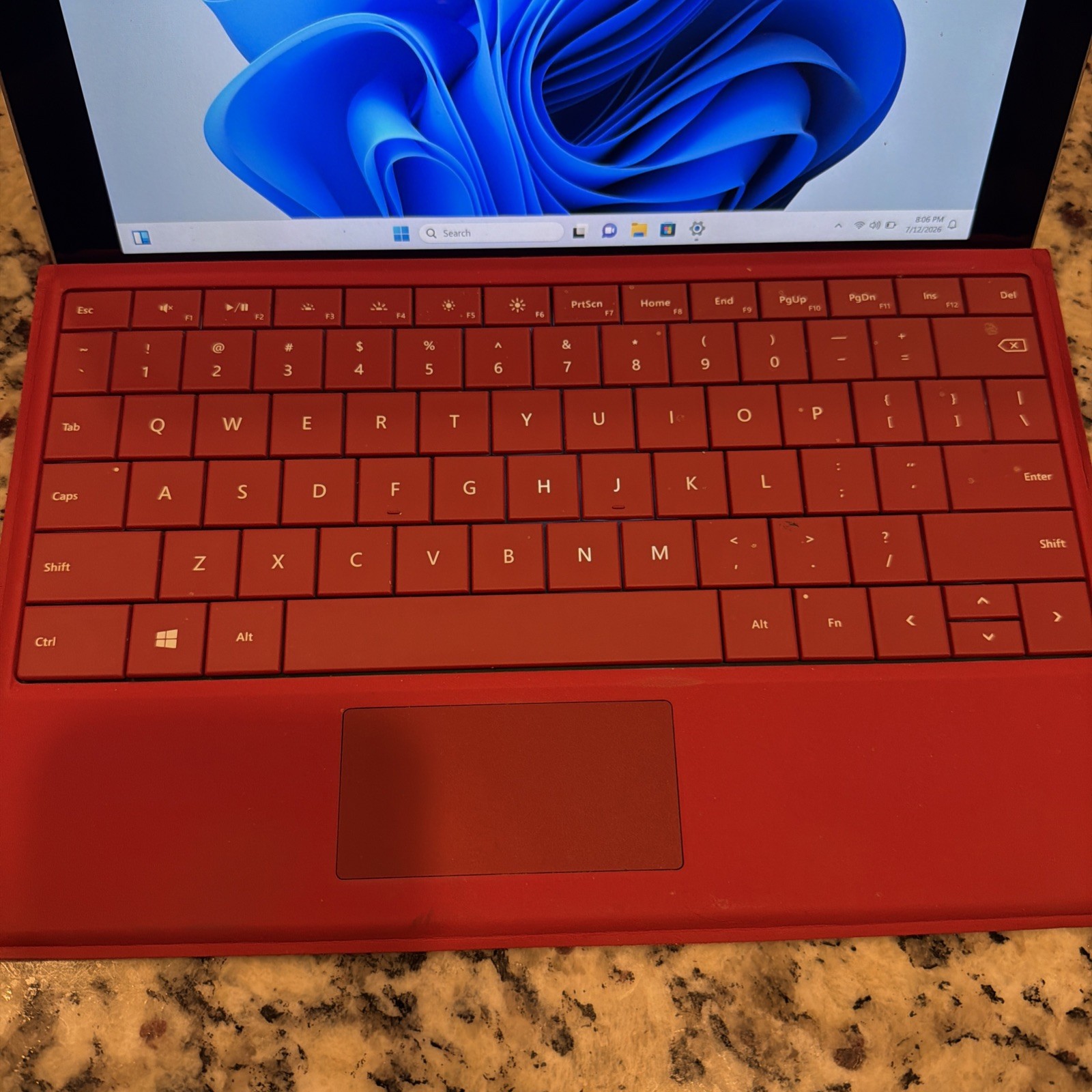 Microsoft Surface 3, Intel Atom x7-Z8700 @ 1.6GHz, 2GB RAM, 64GB SSD, W11p