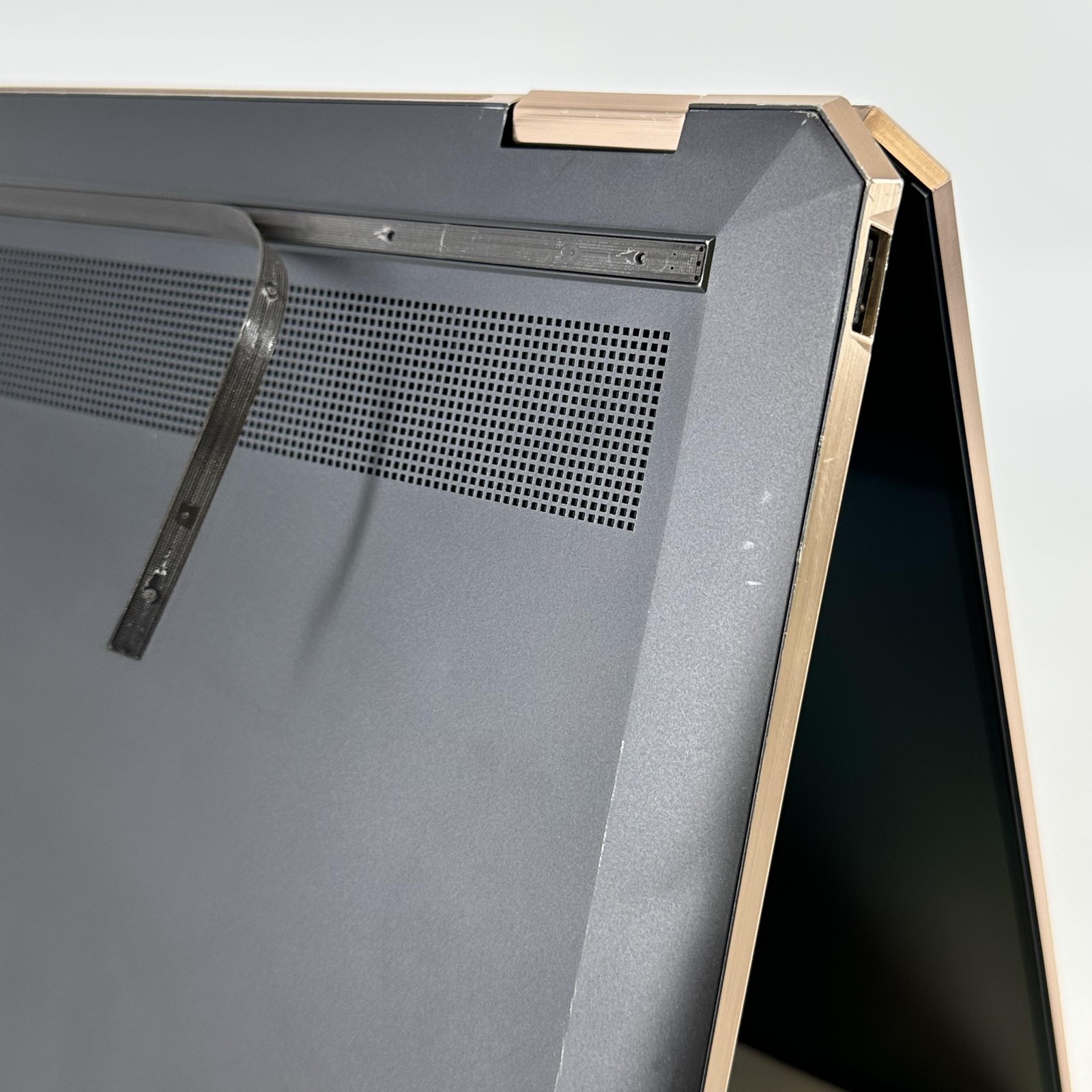 HP Spectre 13 x360 QHD+ TOUCH i7-1165G7 2.80GHz 16GB 1TB SSD Good BAD USB-C PORT