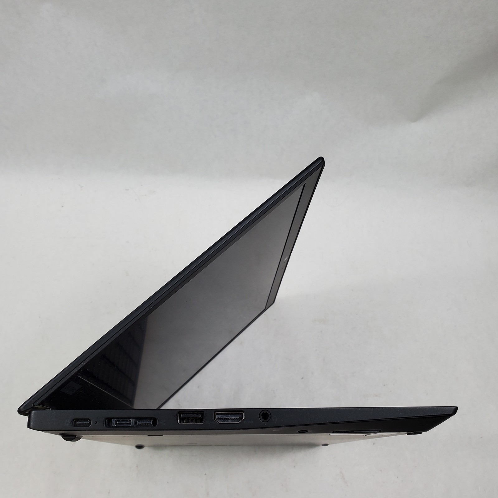 Lenovo ThinkPad T14s Gen1 Ryzen 5 PRO 4650U 8GB RAM 256GB NVME NO OS