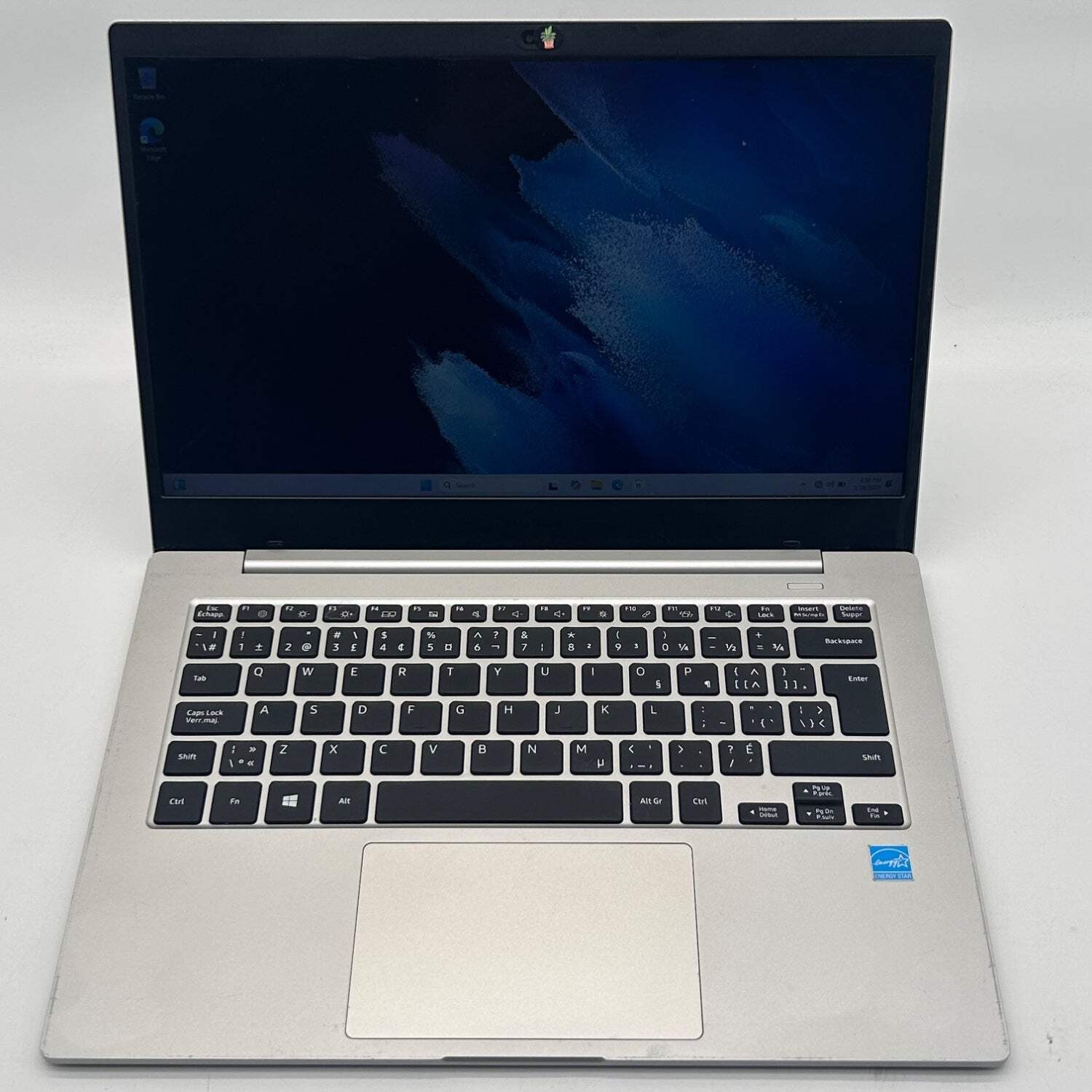 Samsung Galaxy Book Go NP340XLA 14″ Snapdragon 7c 2.5GHz 4GB RAM 128GB SSD